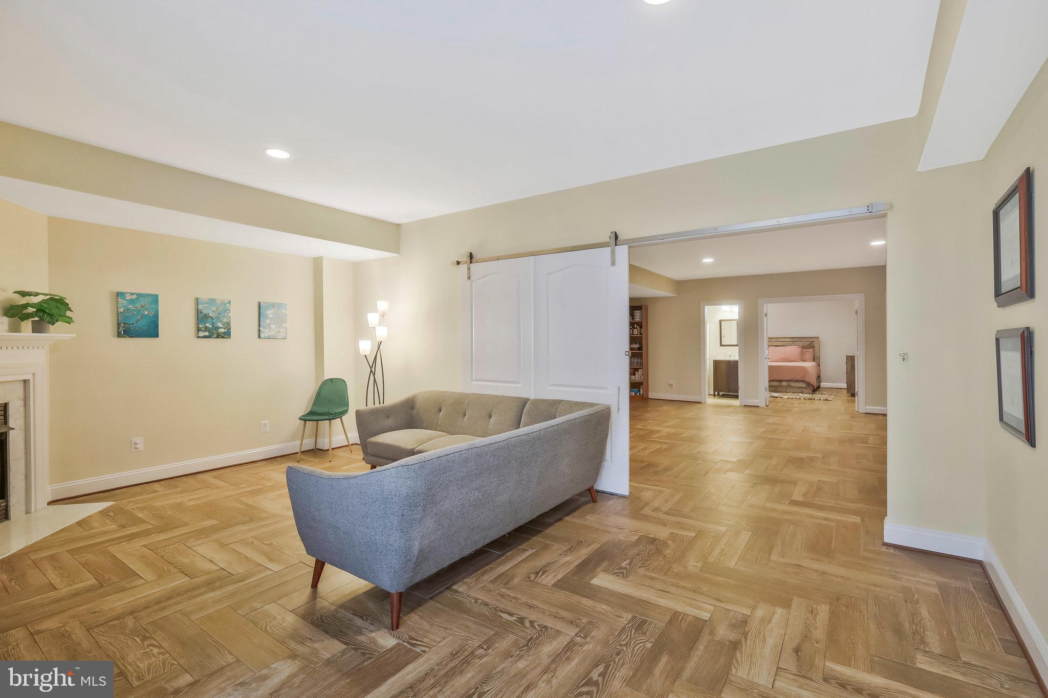 SUNNY VIEW - Residential