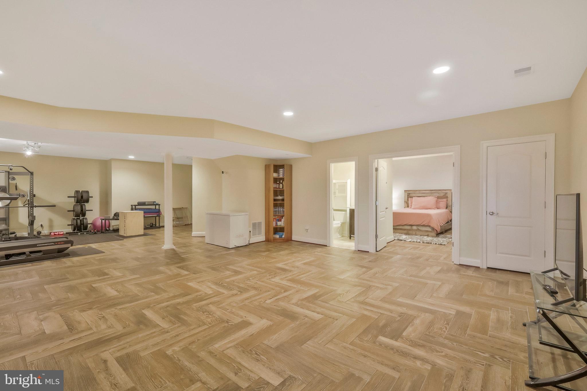 SUNNY VIEW - Residential