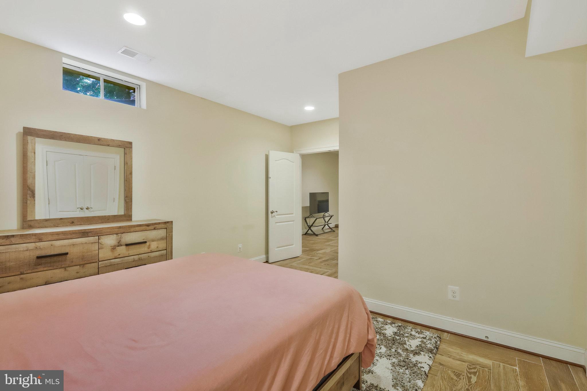 SUNNY VIEW - Residential