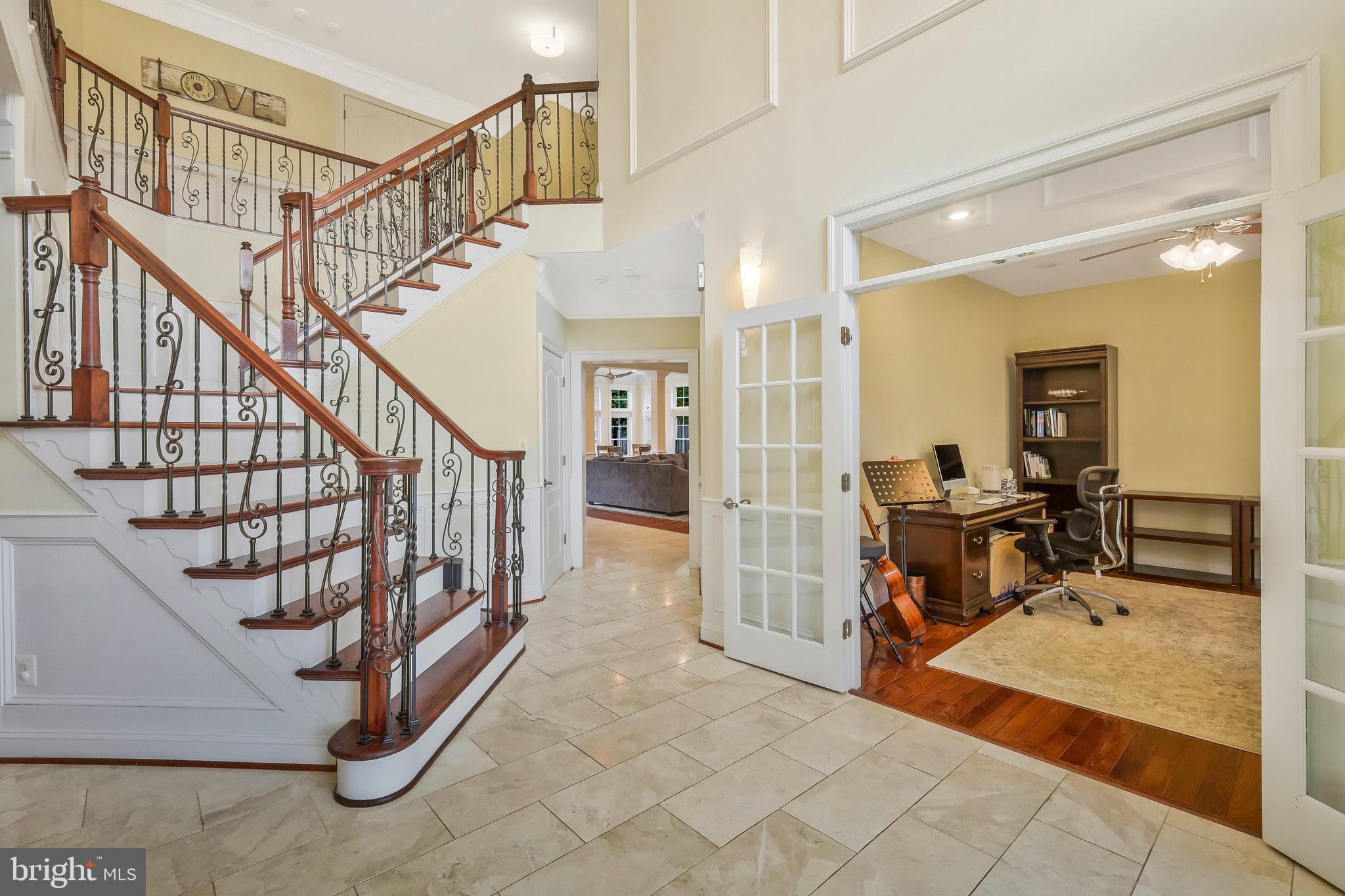 SUNNY VIEW - Residential