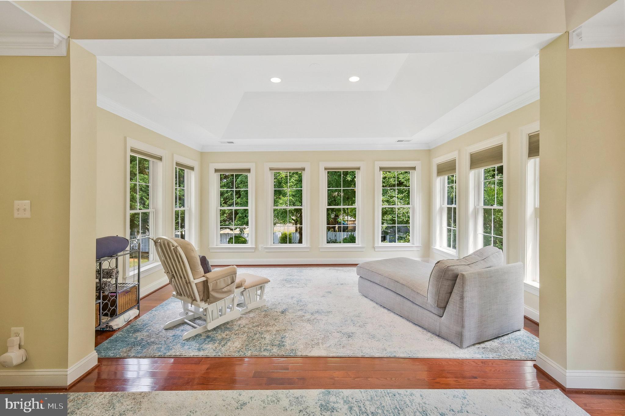 SUNNY VIEW - Residential