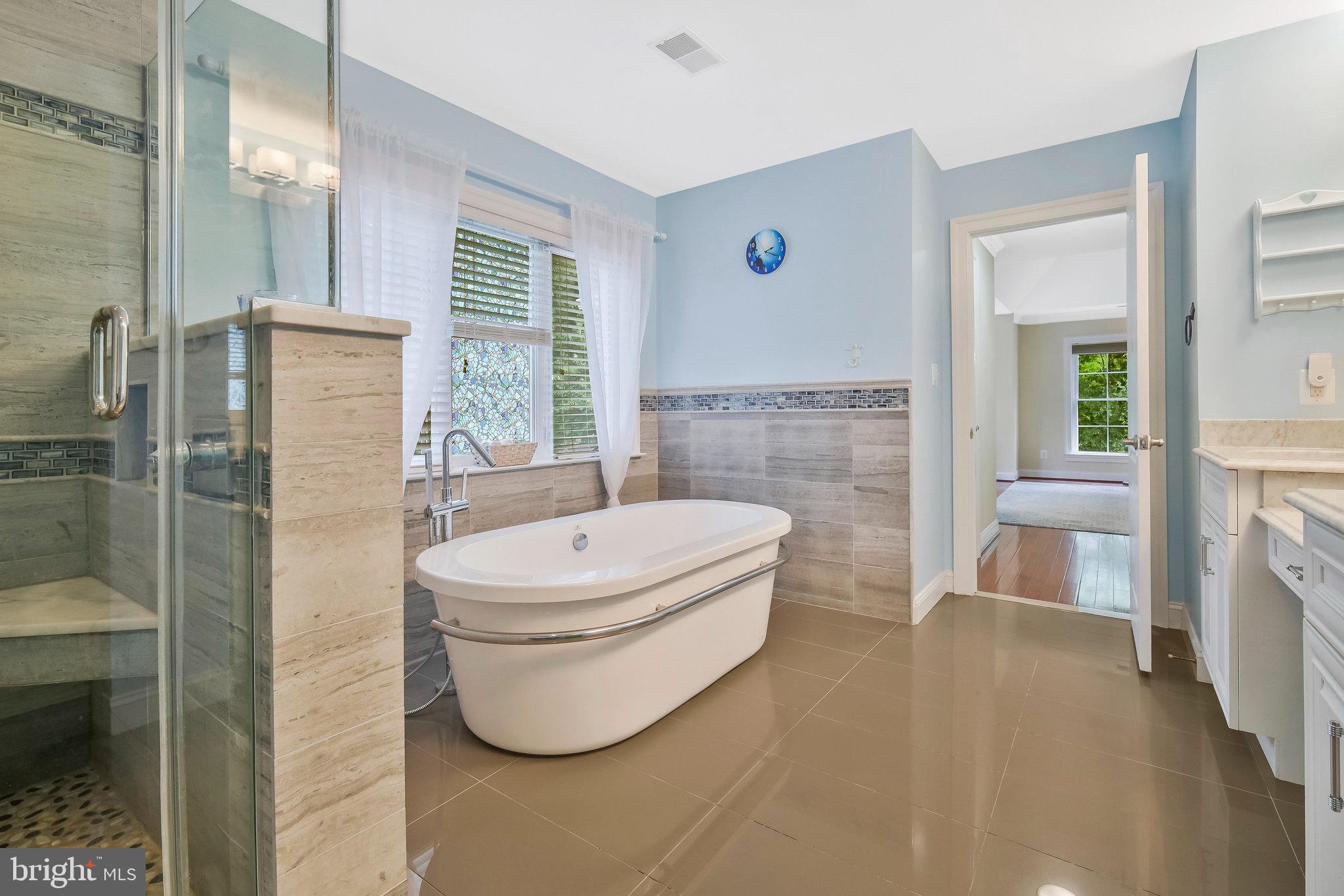 SUNNY VIEW - Residential