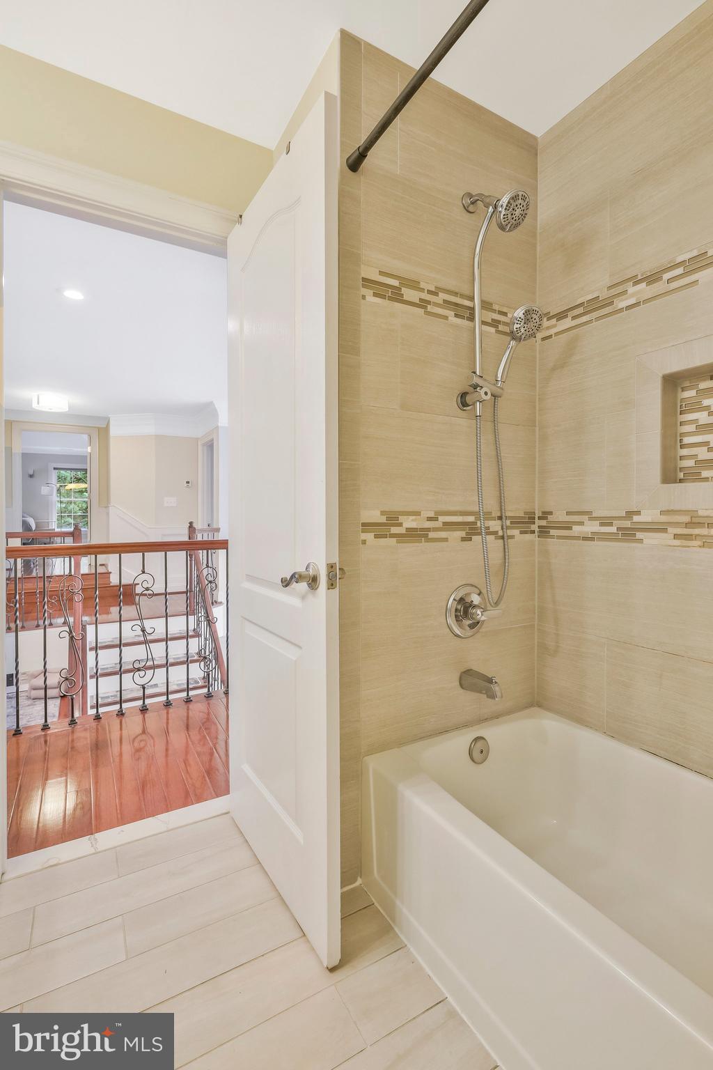 SUNNY VIEW - Residential