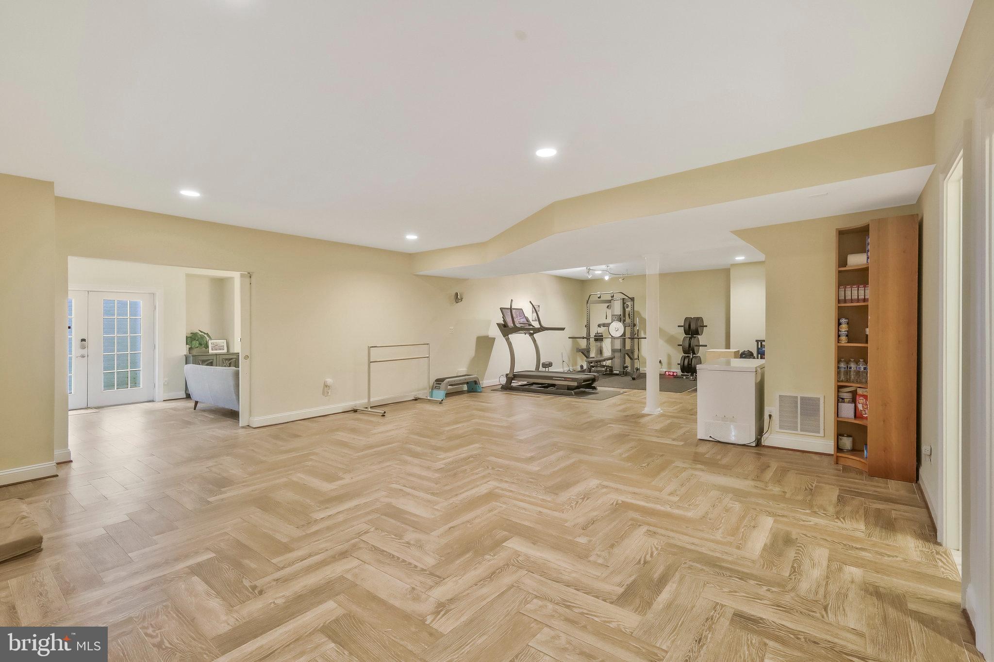 SUNNY VIEW - Residential