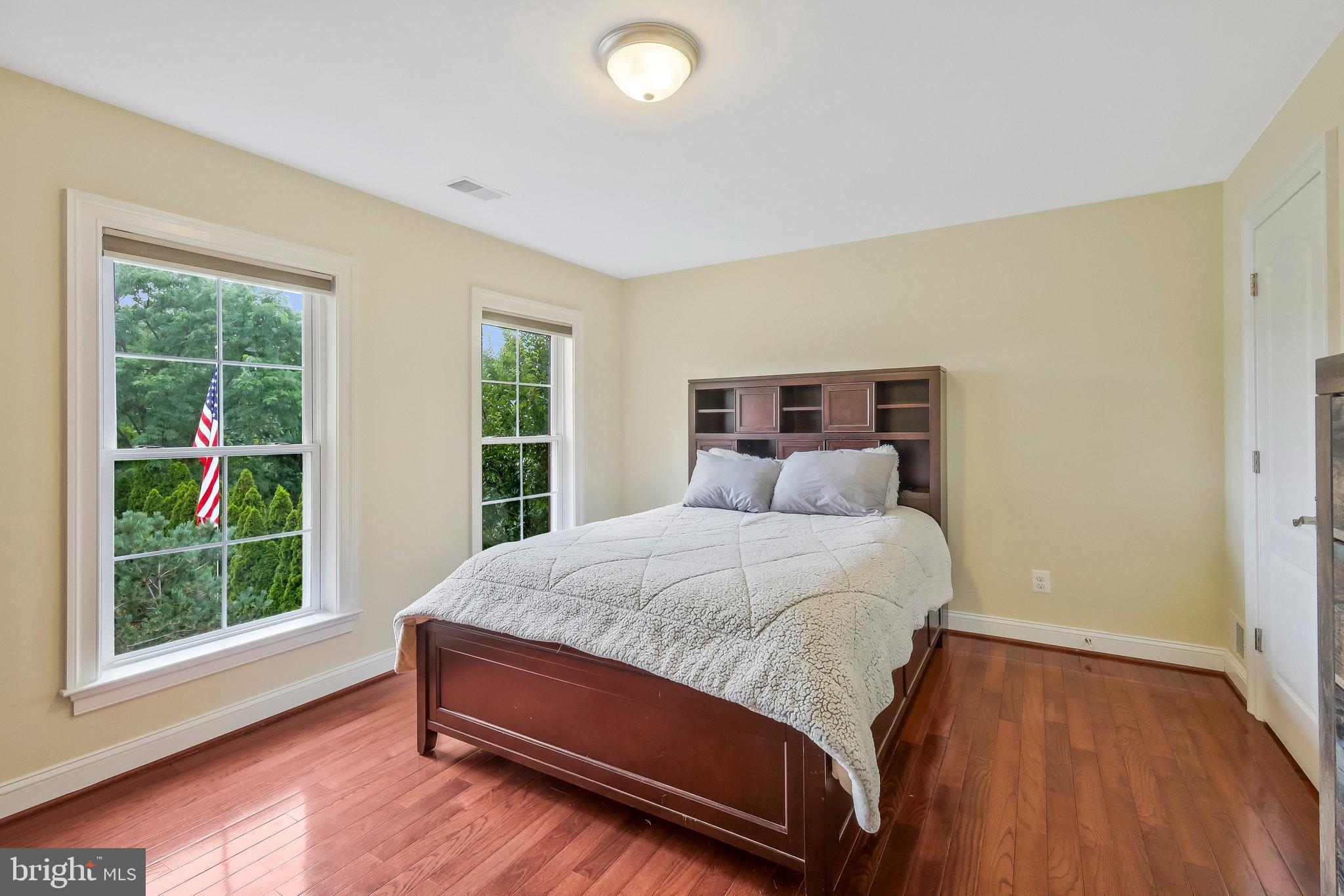 SUNNY VIEW - Residential