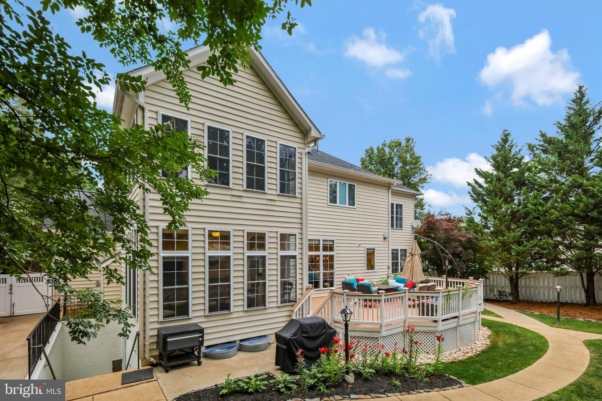 SUNNY VIEW - Residential