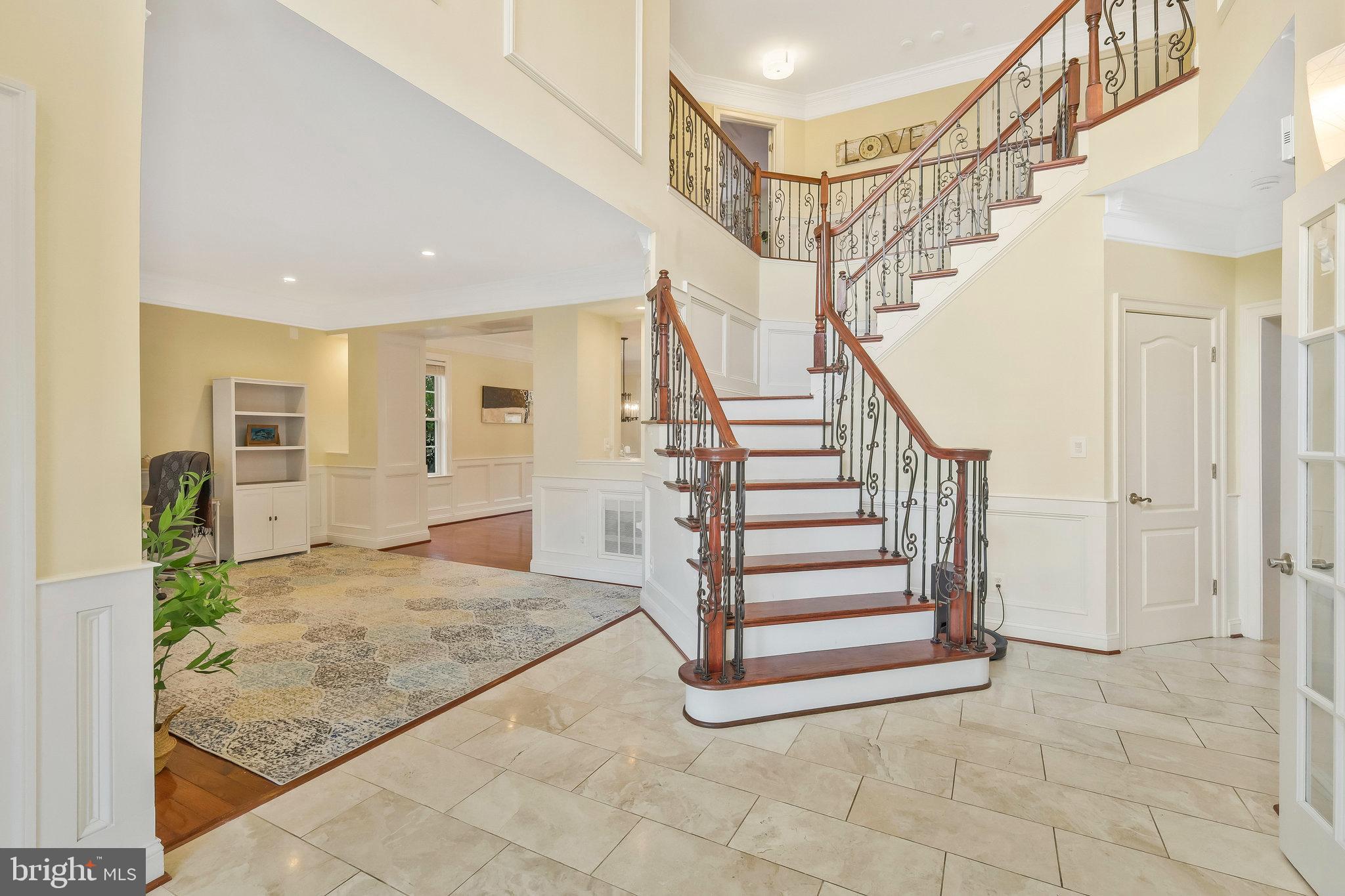 SUNNY VIEW - Residential