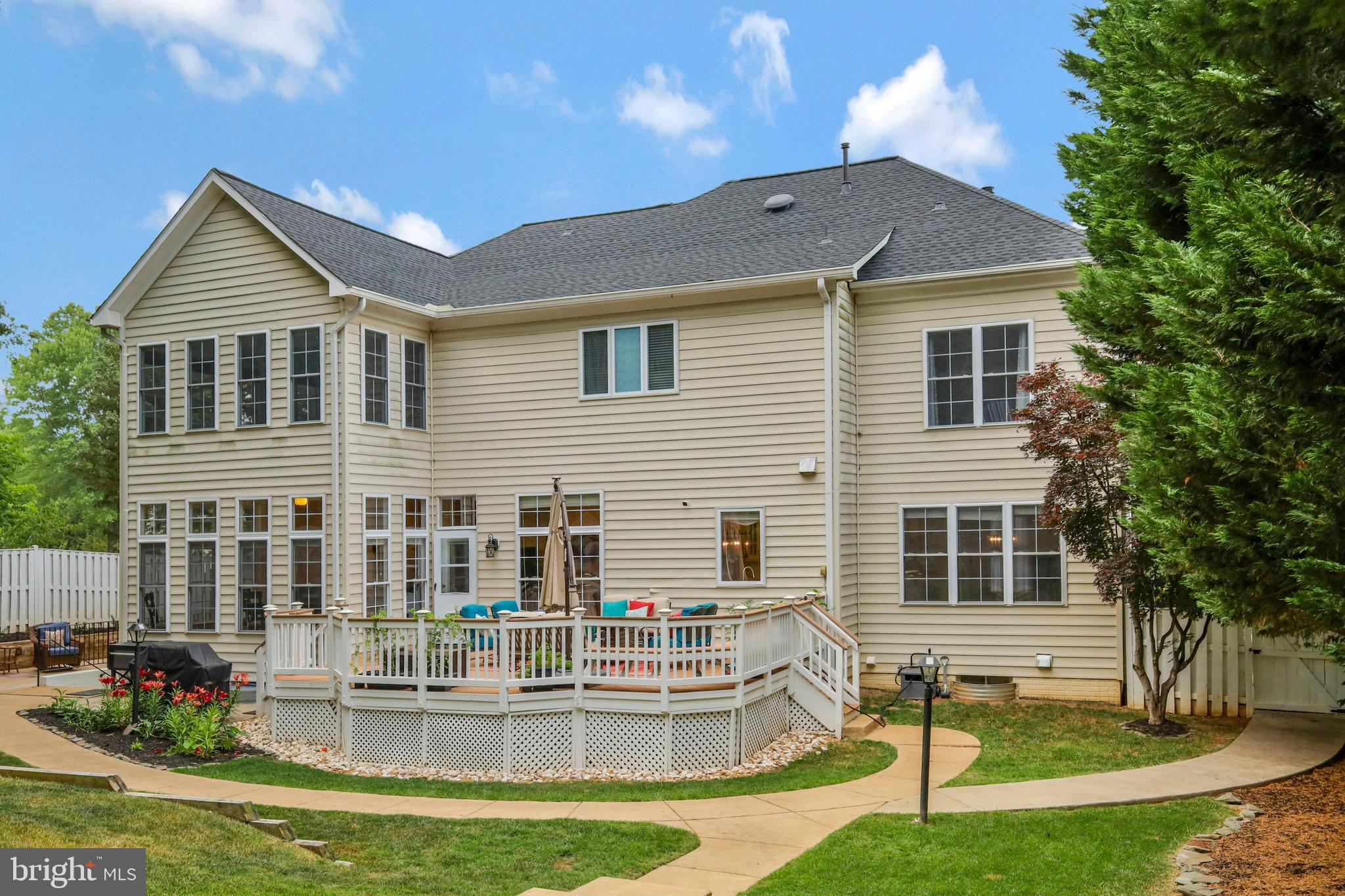 SUNNY VIEW - Residential