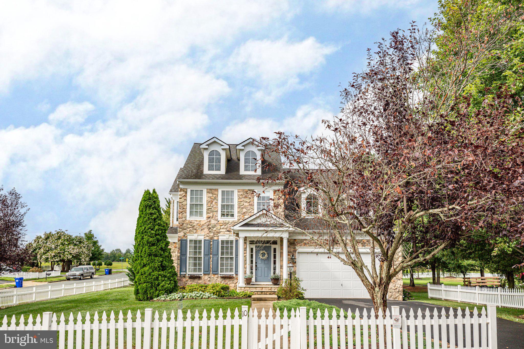CLAIBORNE MANOR - Residential
