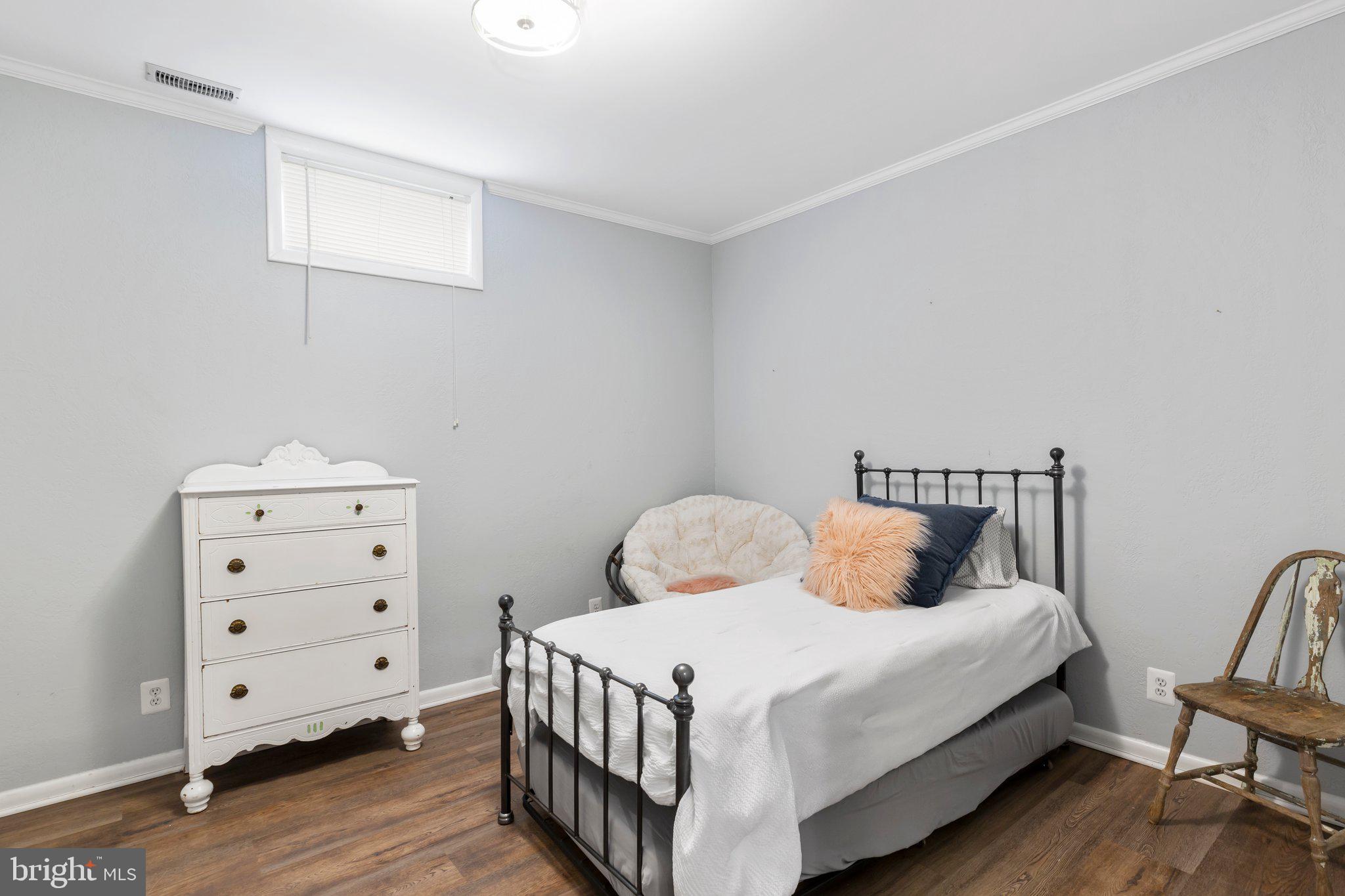 CLAIBORNE MANOR - Residential