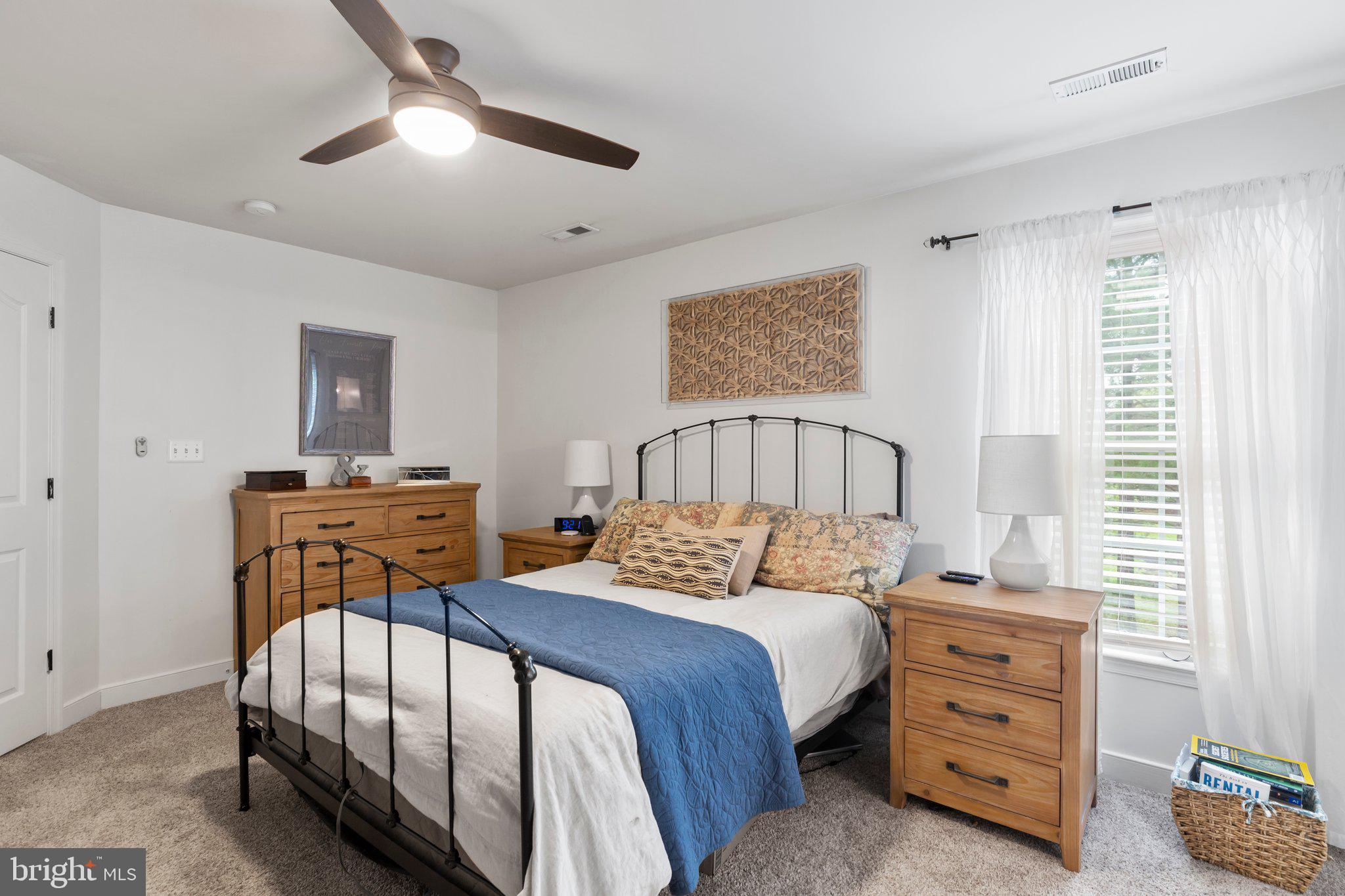 CLAIBORNE MANOR - Residential