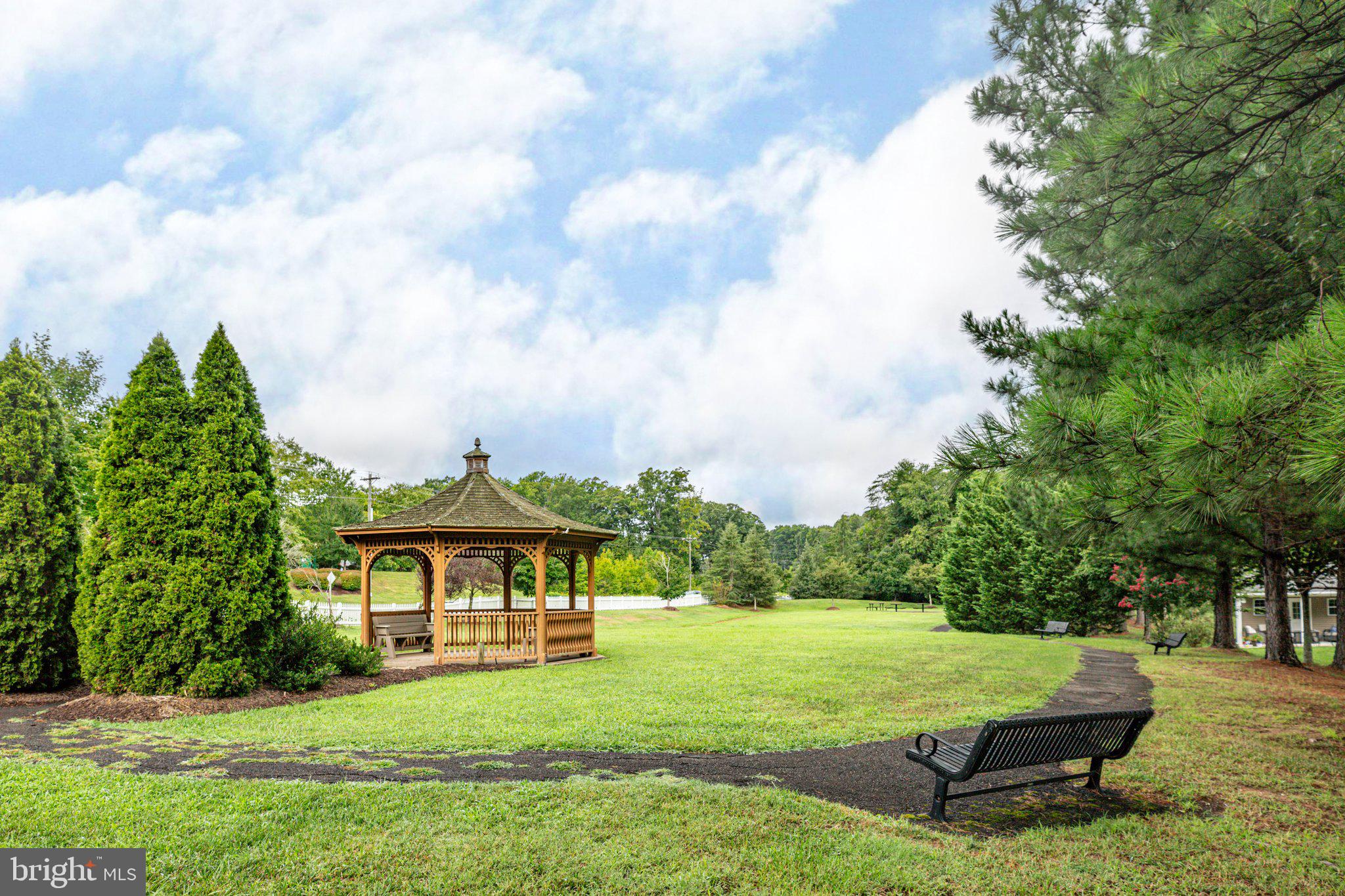 CLAIBORNE MANOR - Residential