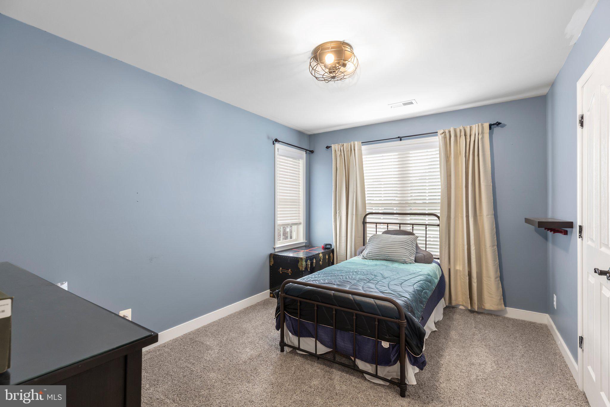 CLAIBORNE MANOR - Residential