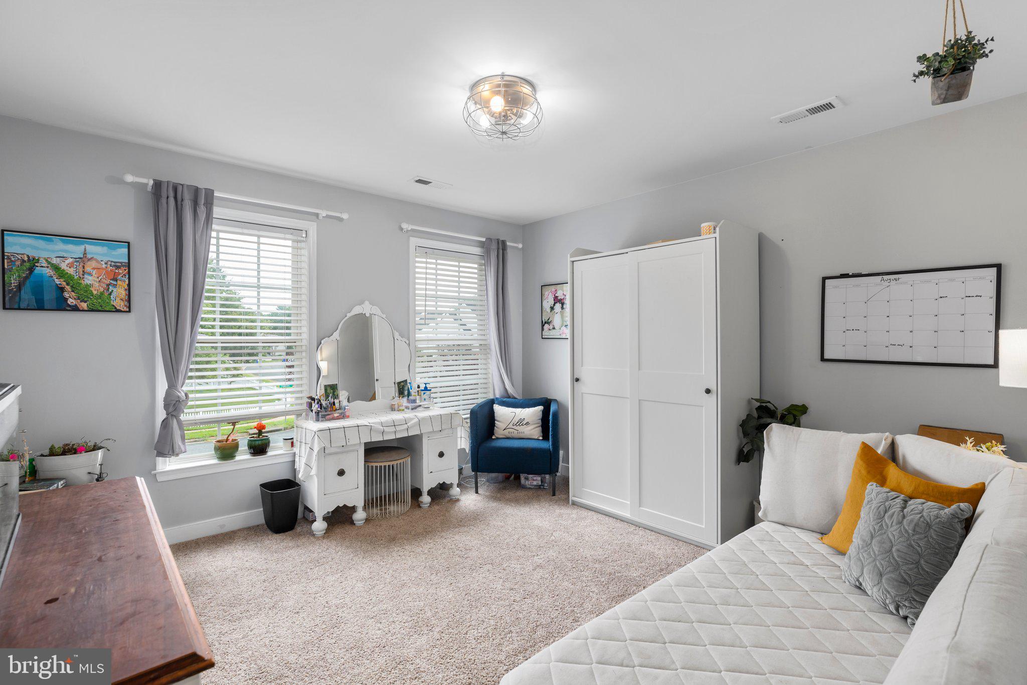 CLAIBORNE MANOR - Residential