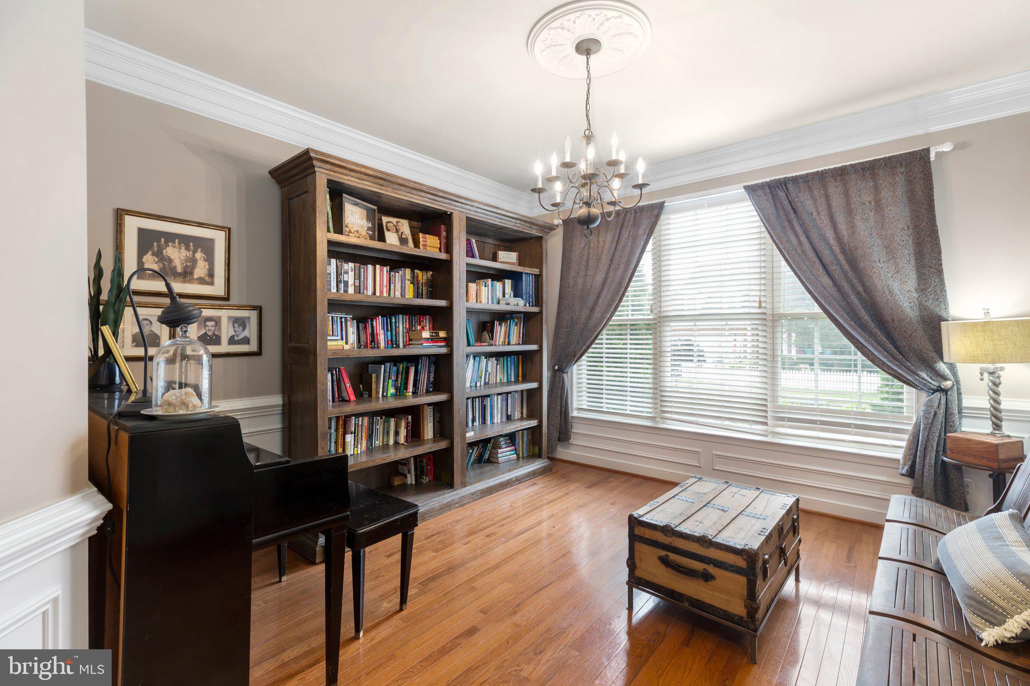 CLAIBORNE MANOR - Residential