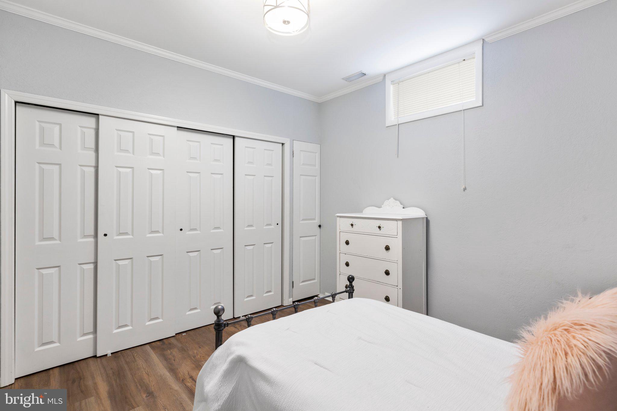 CLAIBORNE MANOR - Residential