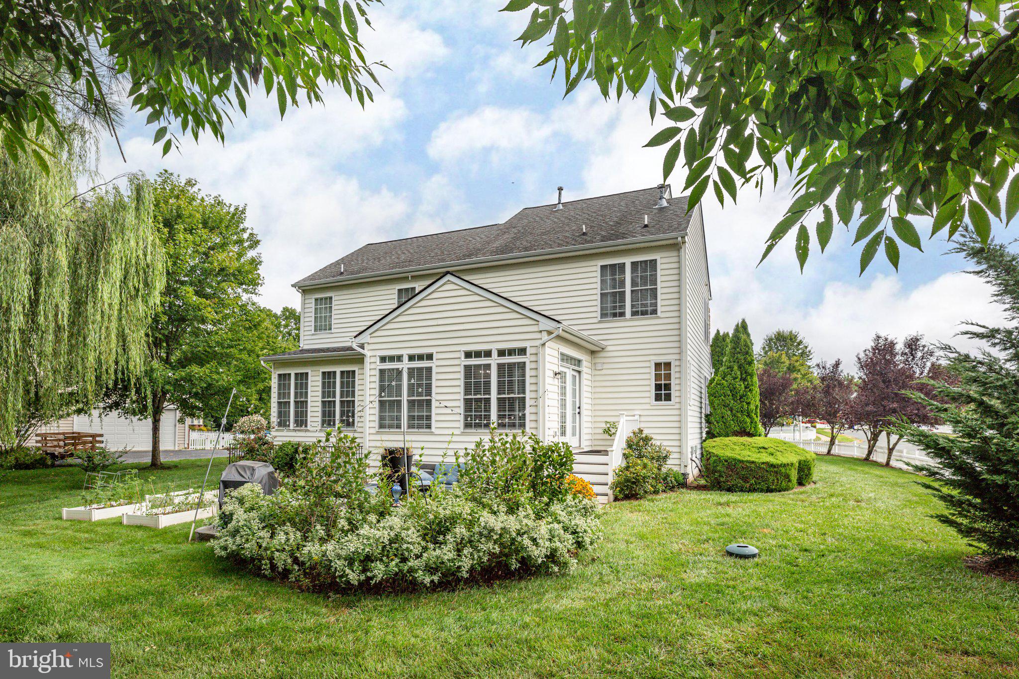 CLAIBORNE MANOR - Residential