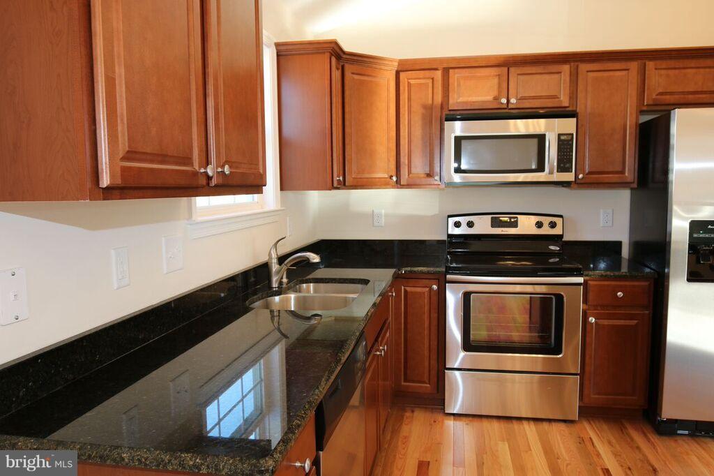 CROSSINGS ON THE POTOMAC - Residential