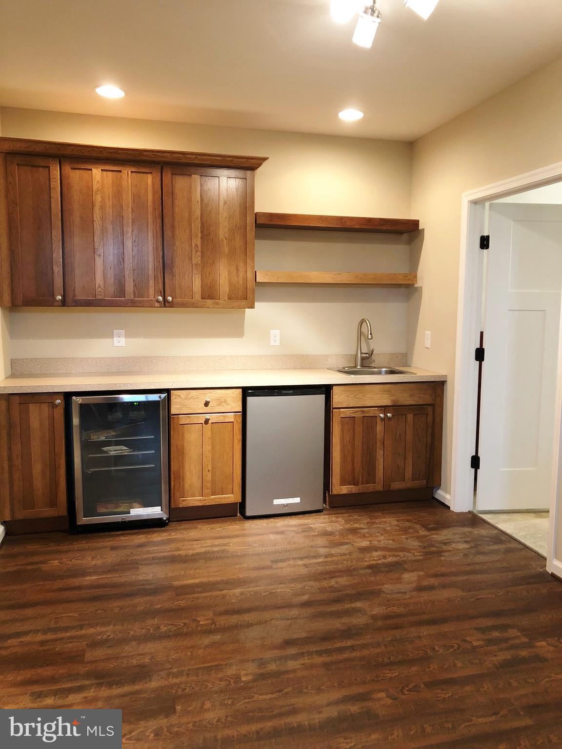 CROSSINGS ON THE POTOMAC - Residential