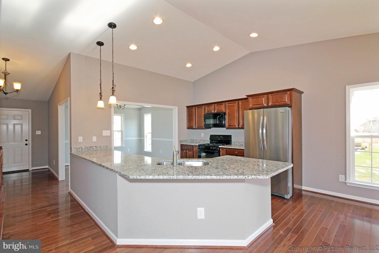 CROSSINGS ON THE POTOMAC - Residential