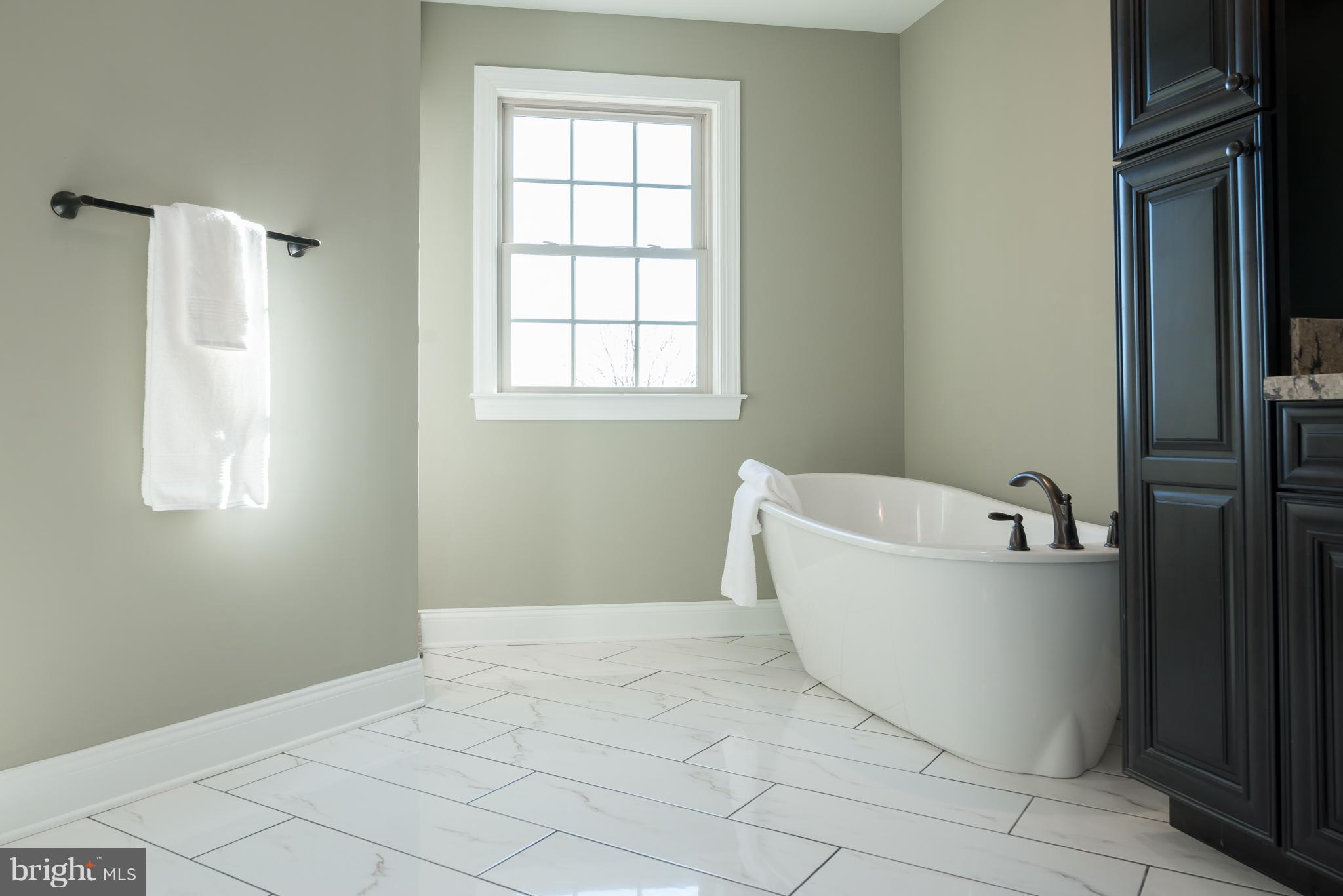 CROSSINGS ON THE POTOMAC - Residential