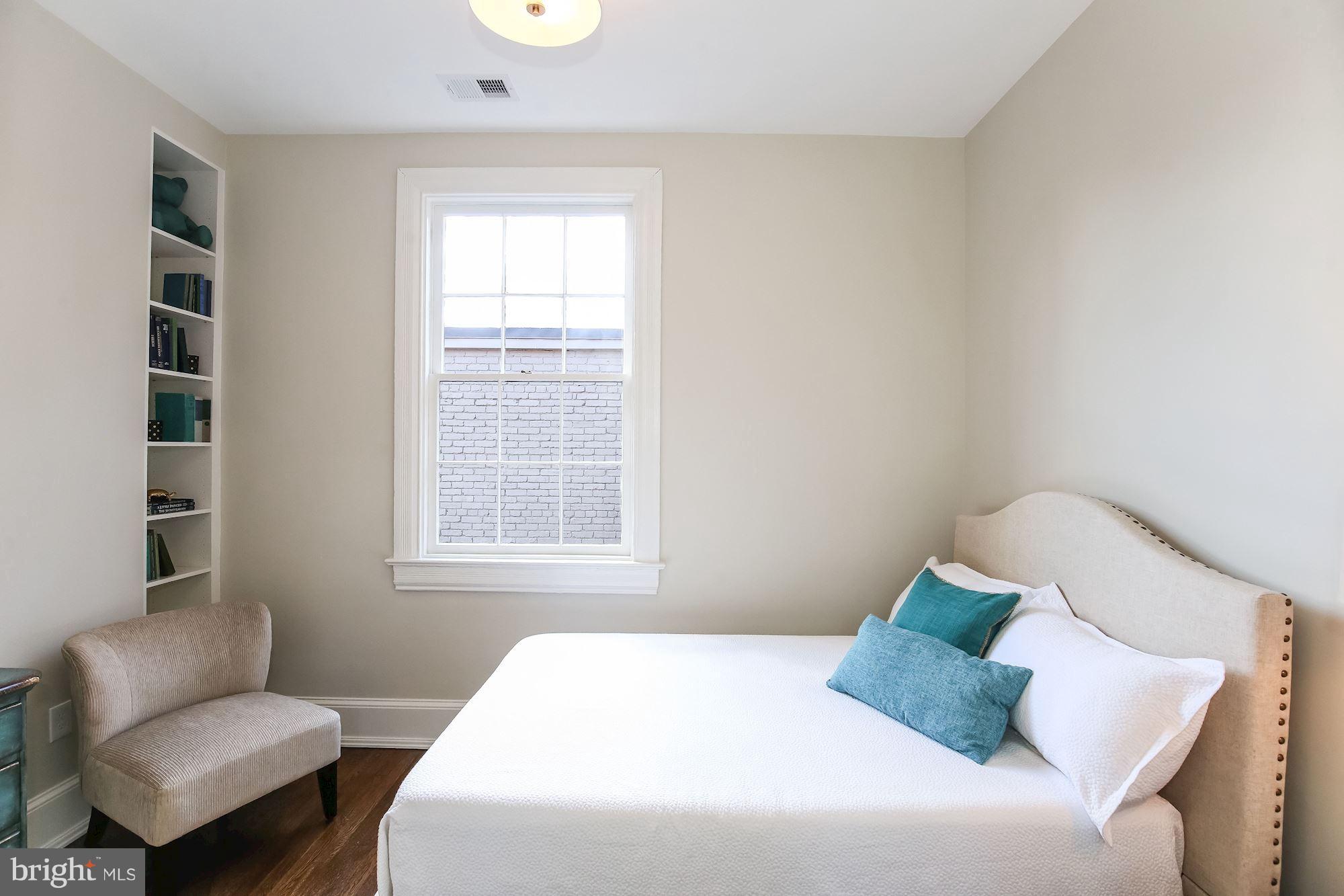 GEORGETOWN - Residential