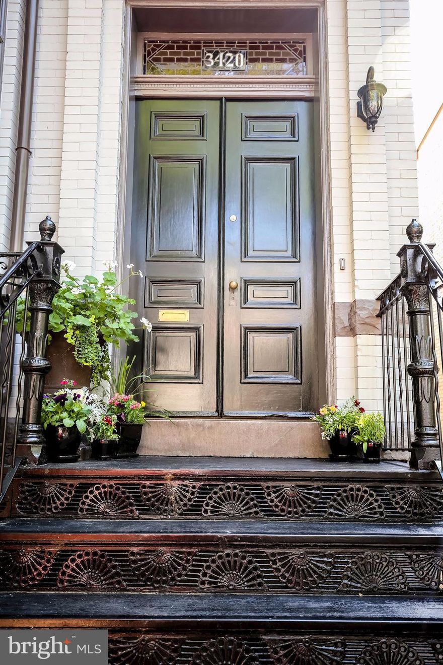 This stunning c. 1885 detached family home boasts 5 BR/4.5BA, 10' ceilings, H/W floors, roomy WICs, huge family/game room and garage w additional tandem spot.  Recently renovated by Linda Battalia Design, the new open-concept floor plan is spacious, light and bright, yet historic details have been preserved to maintain character in a modern setting.