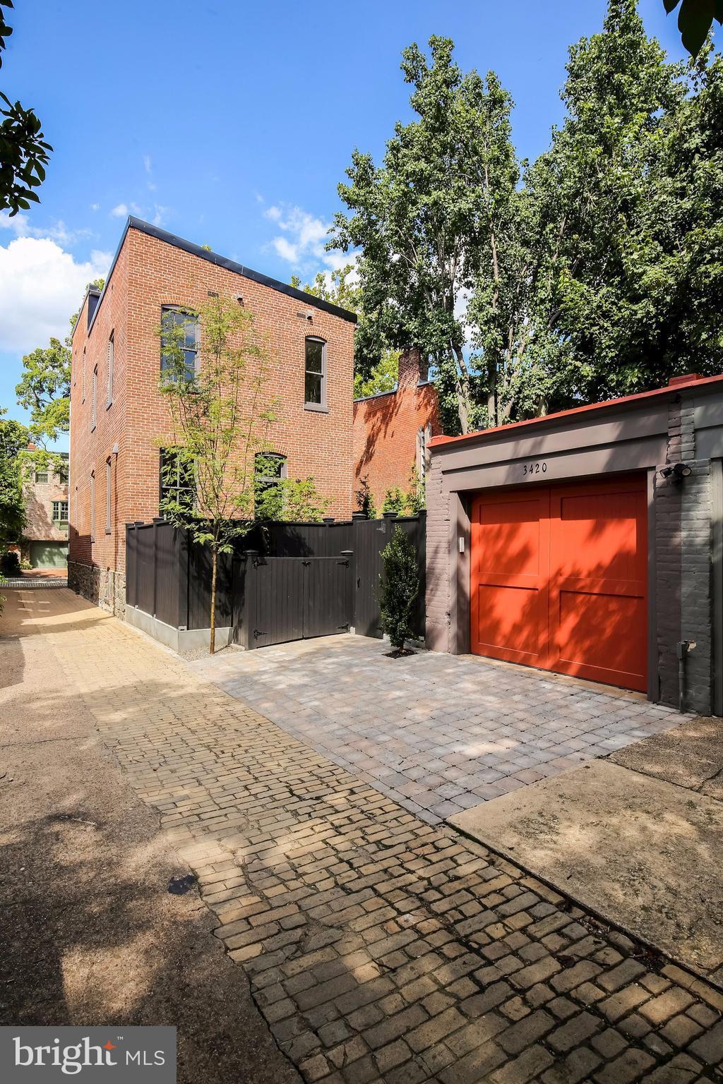 GEORGETOWN - Residential