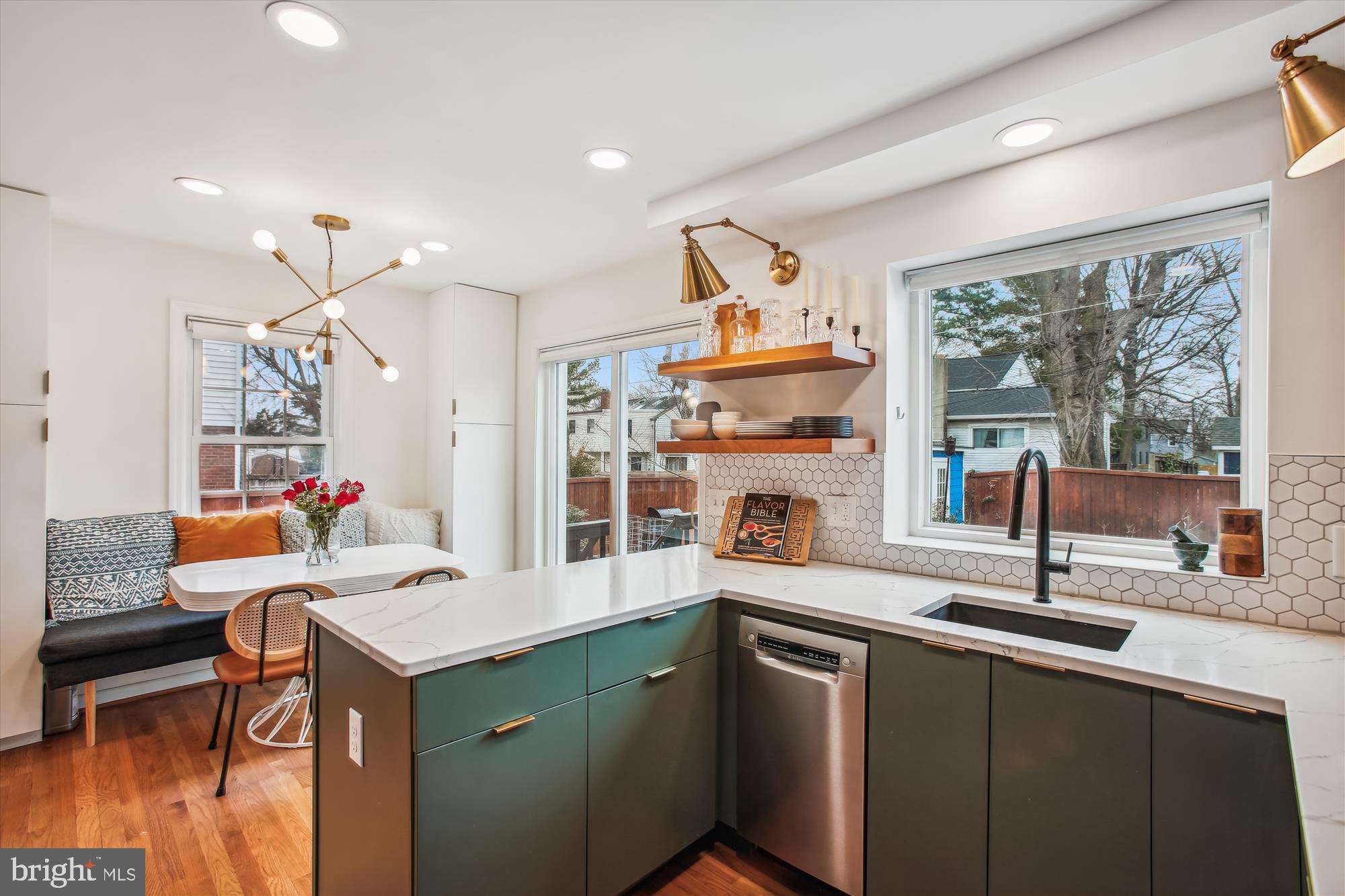 JEFFERSON MANOR - Residential