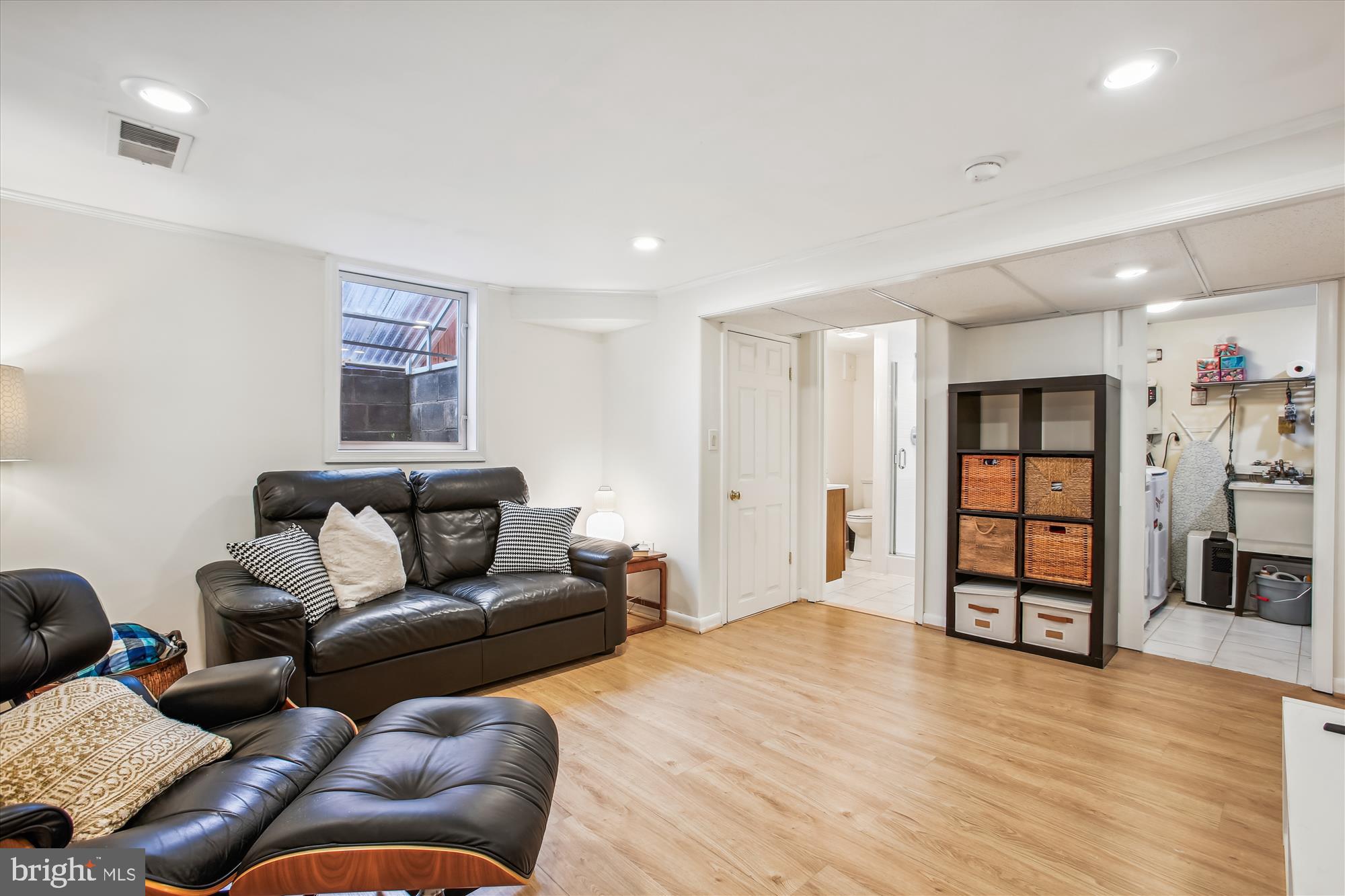 JEFFERSON MANOR - Residential