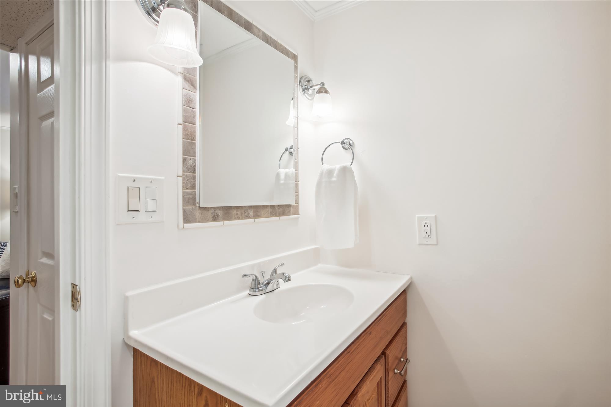 JEFFERSON MANOR - Residential