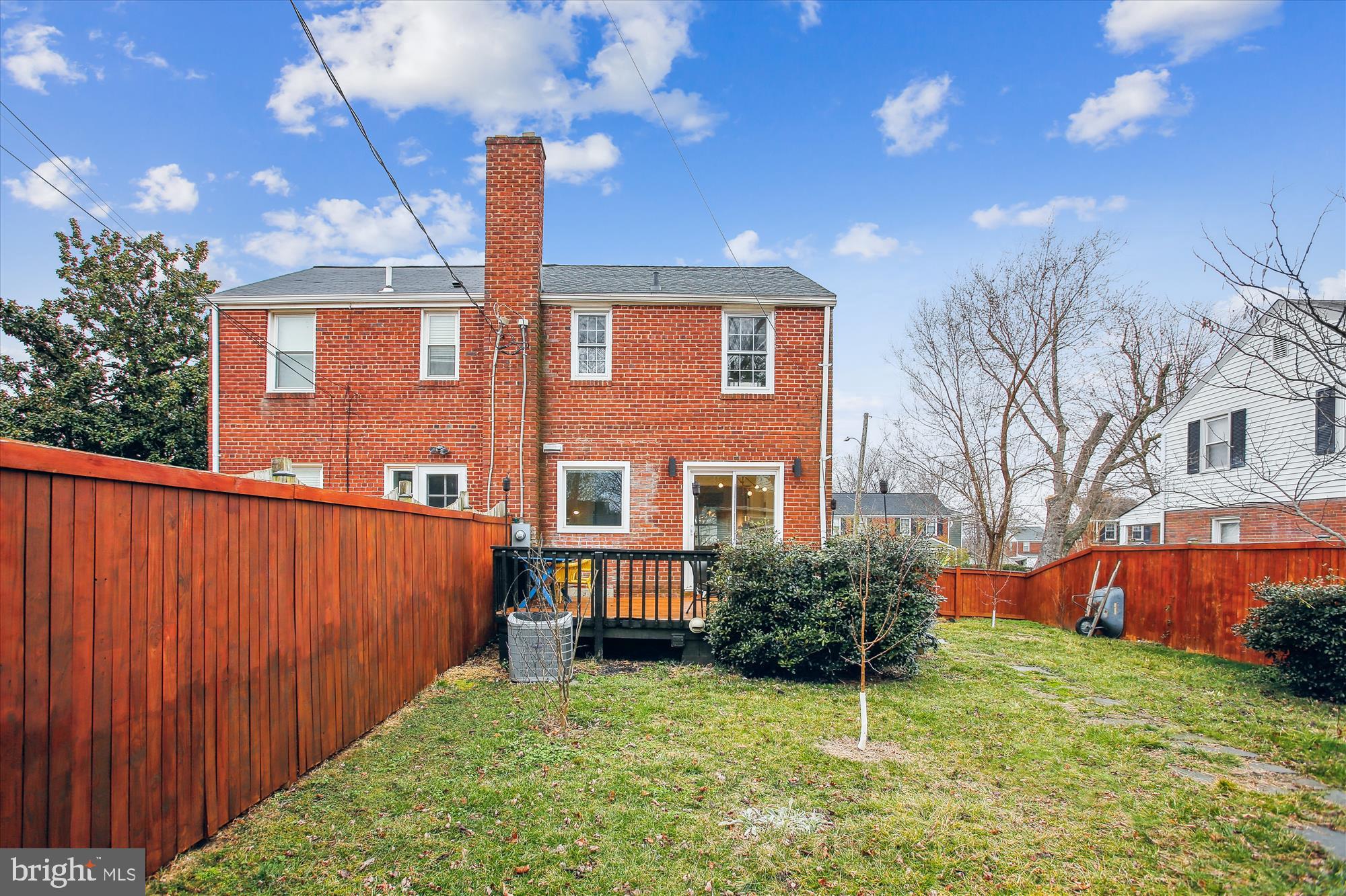 JEFFERSON MANOR - Residential