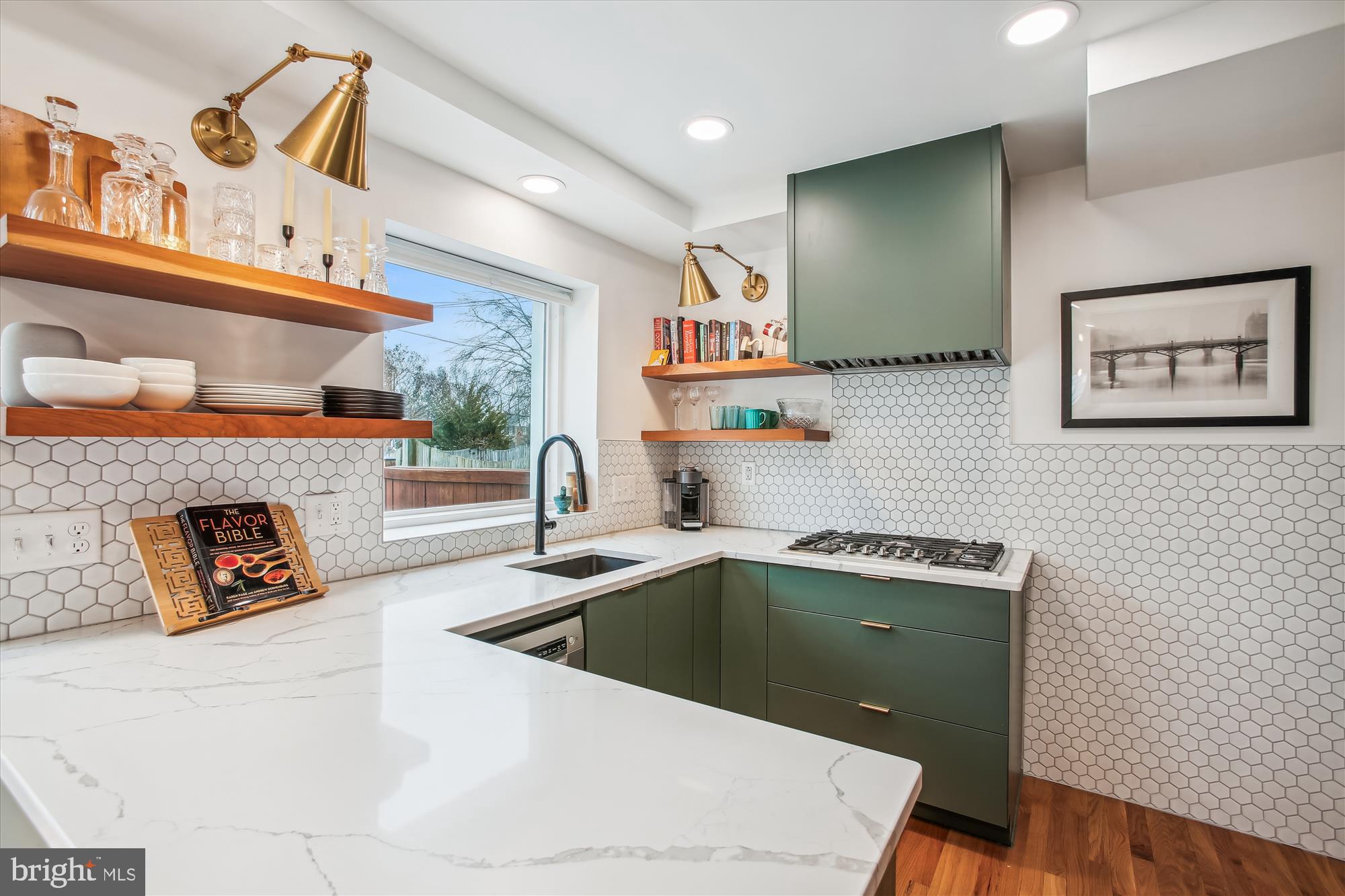 JEFFERSON MANOR - Residential