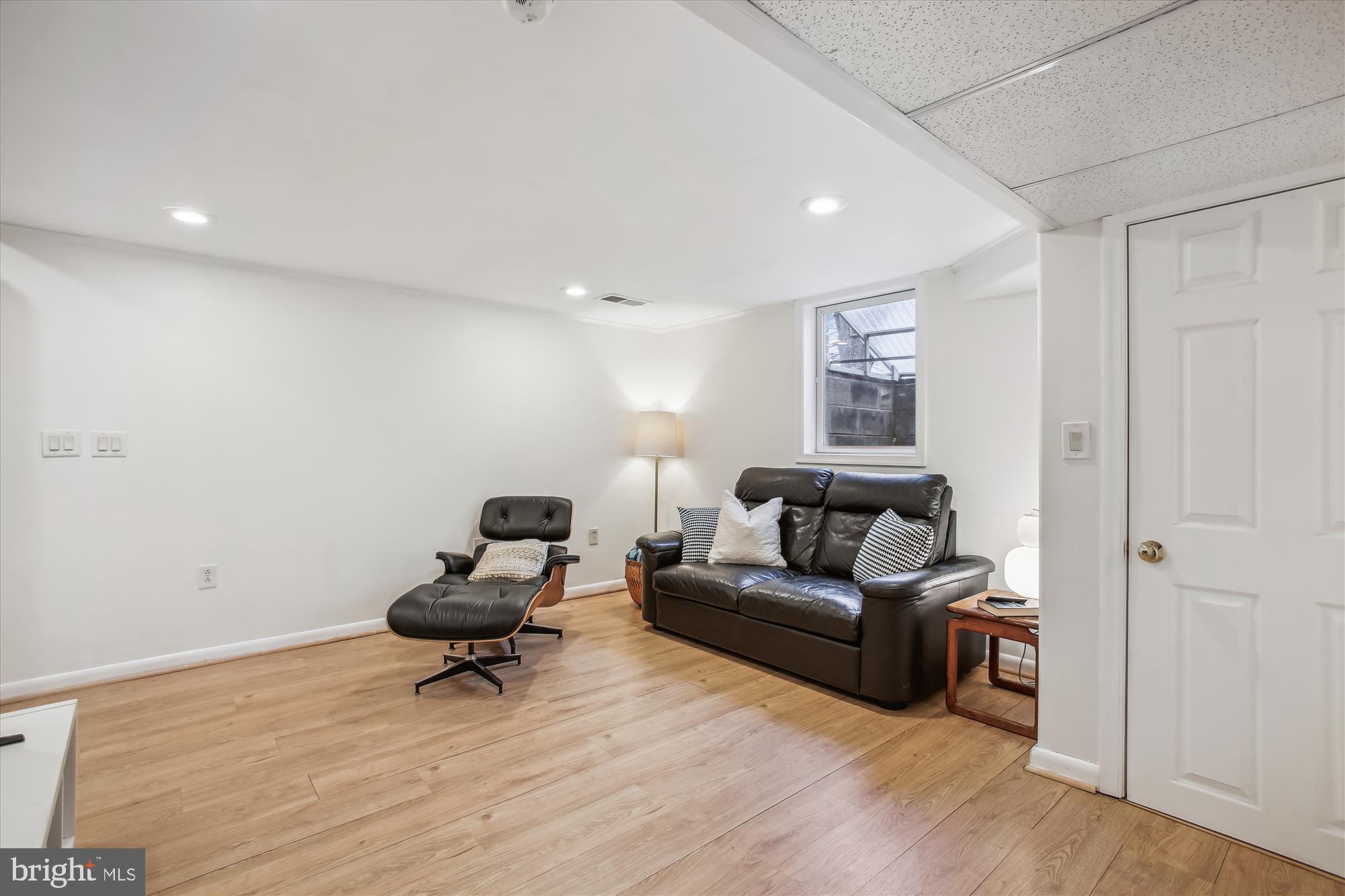 JEFFERSON MANOR - Residential