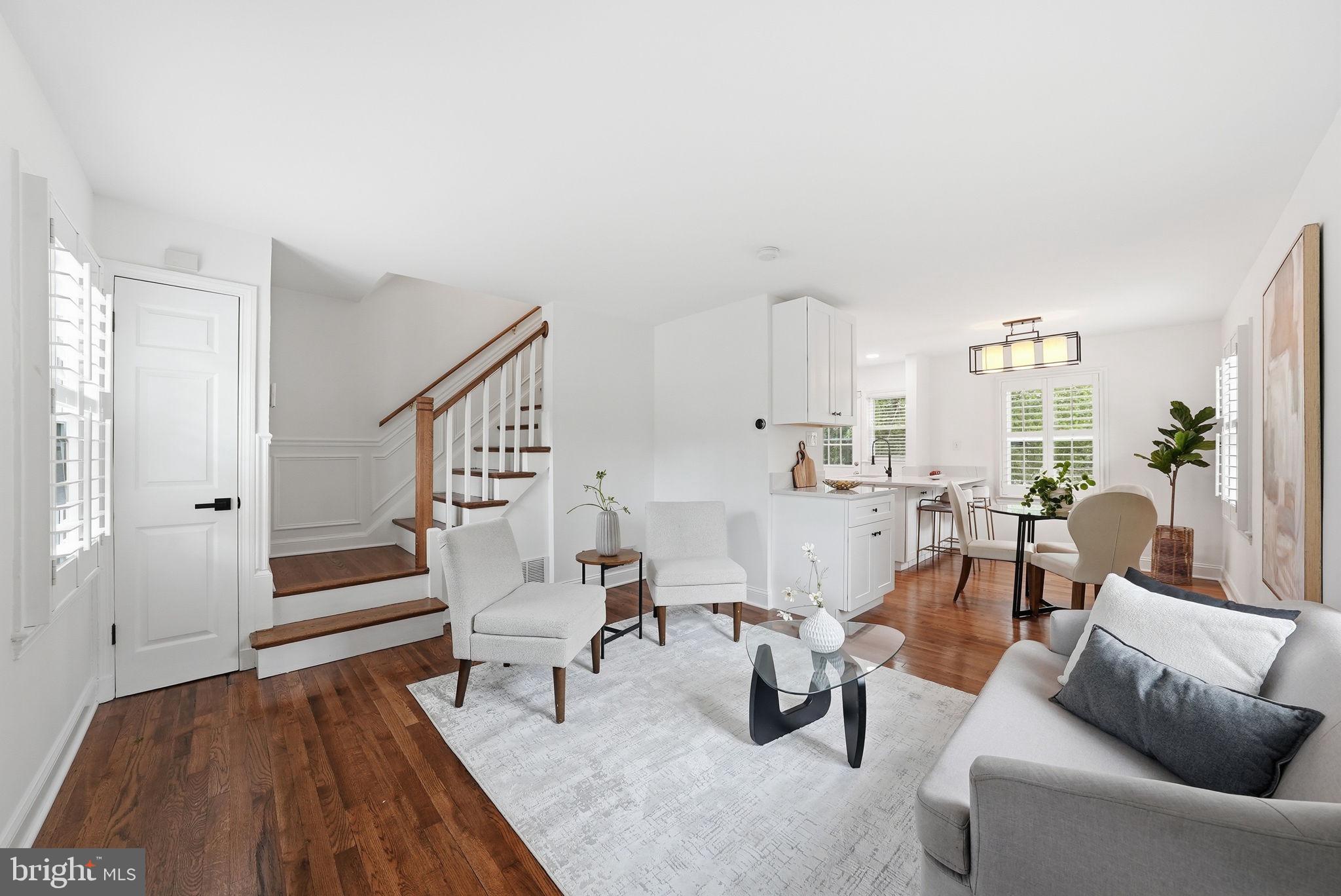 2212 HUNTINGTON AVENUE