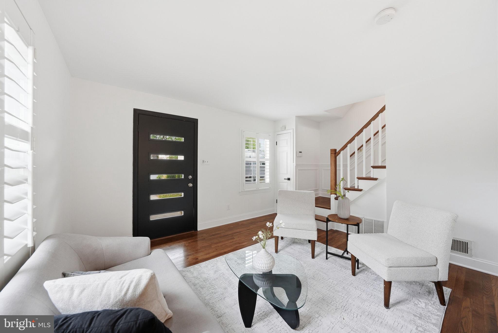 2212 HUNTINGTON AVENUE