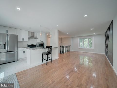 9117 HUNTING PINES PLACE FAIRFAX VA 22032