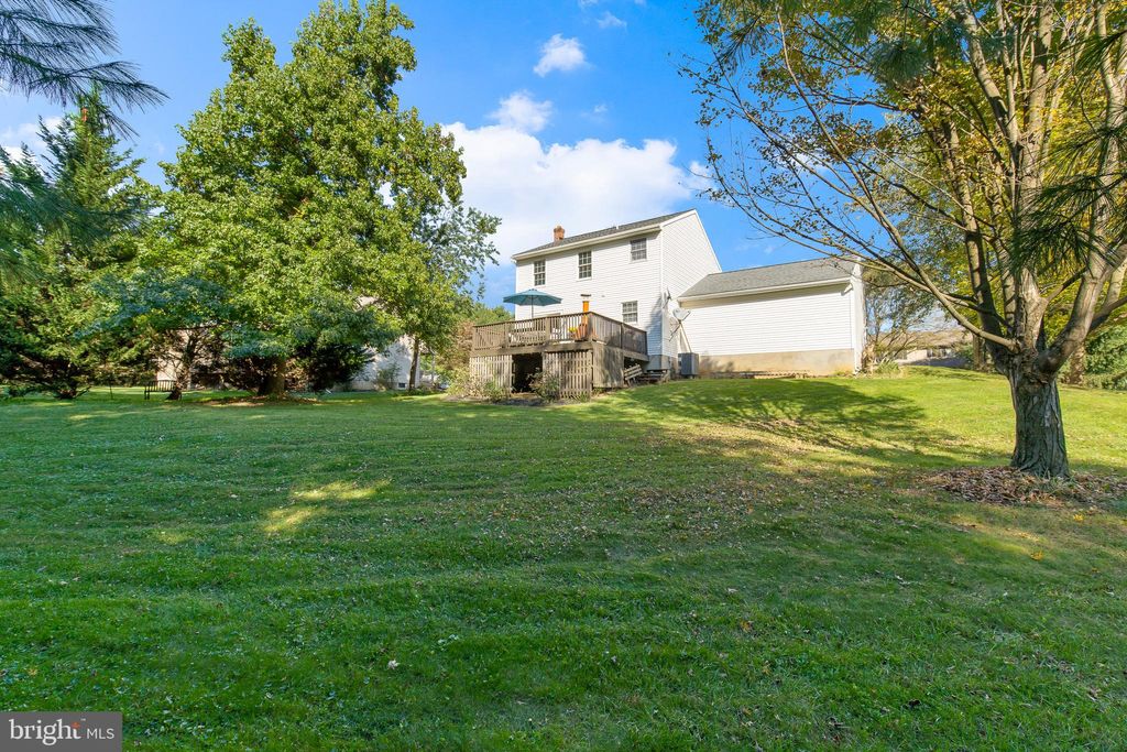 Photo of 118 Woodcrest Drive, LANCASTER, PA 17602 (MLS # PALA2053118)