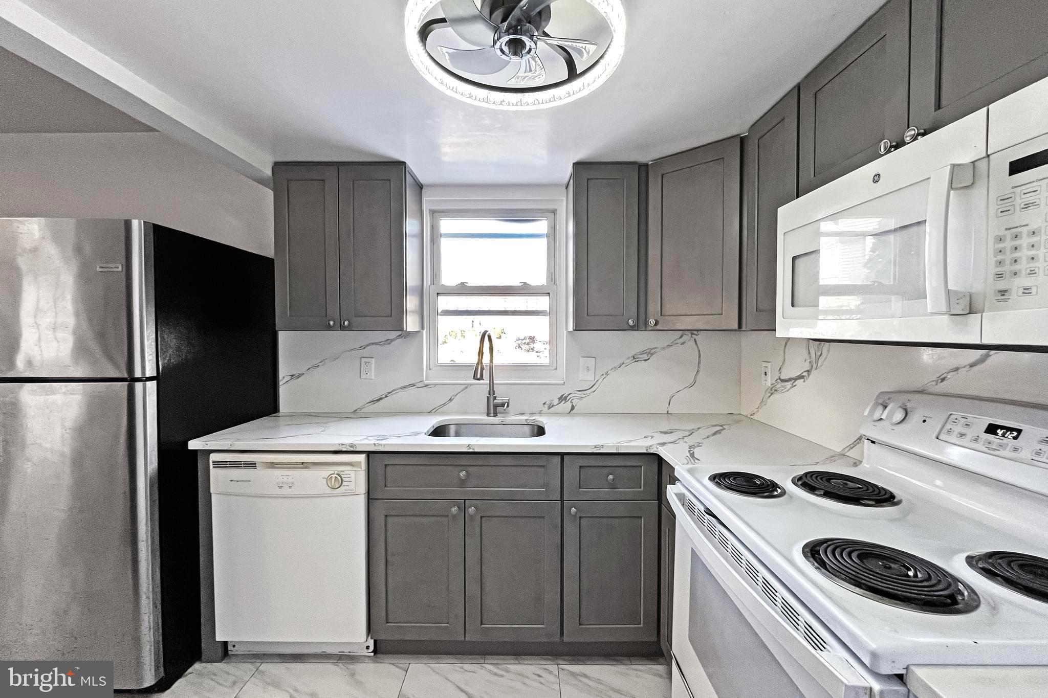 TYLER VILLAGE - Residential