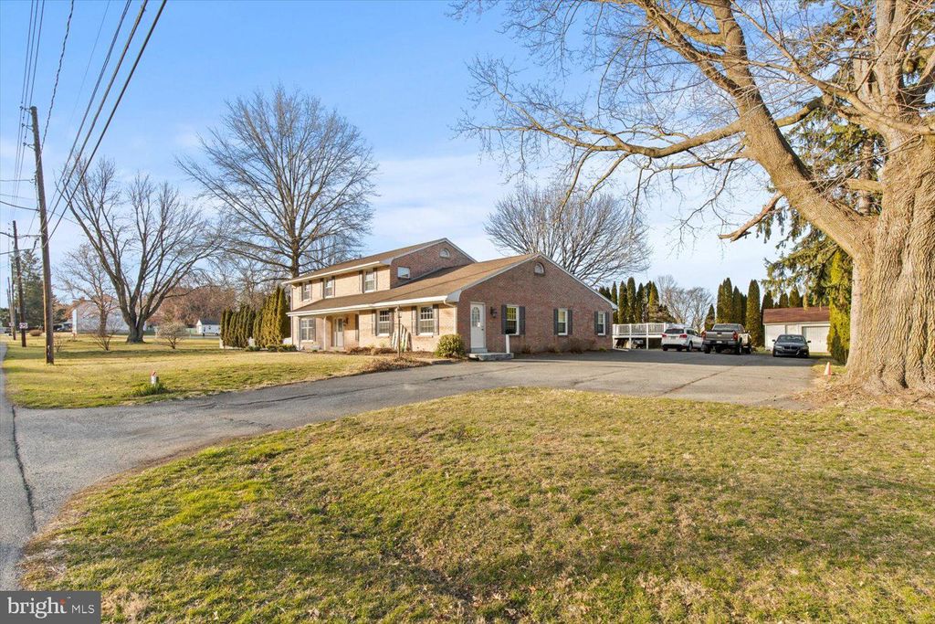 Photo of 543 E MAIN ST, LANDISVILLE, PA 17538 (MLS # PALA2032072)