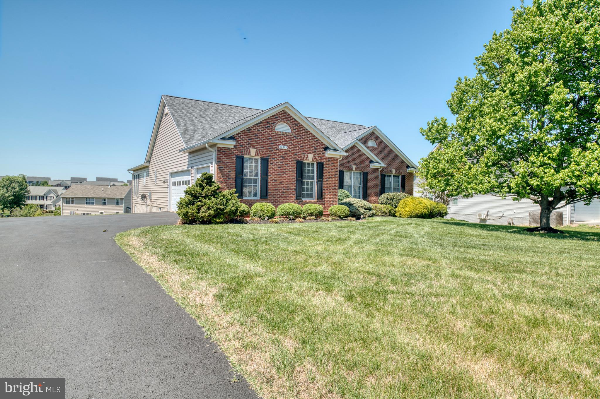 14308 S HALL COURT