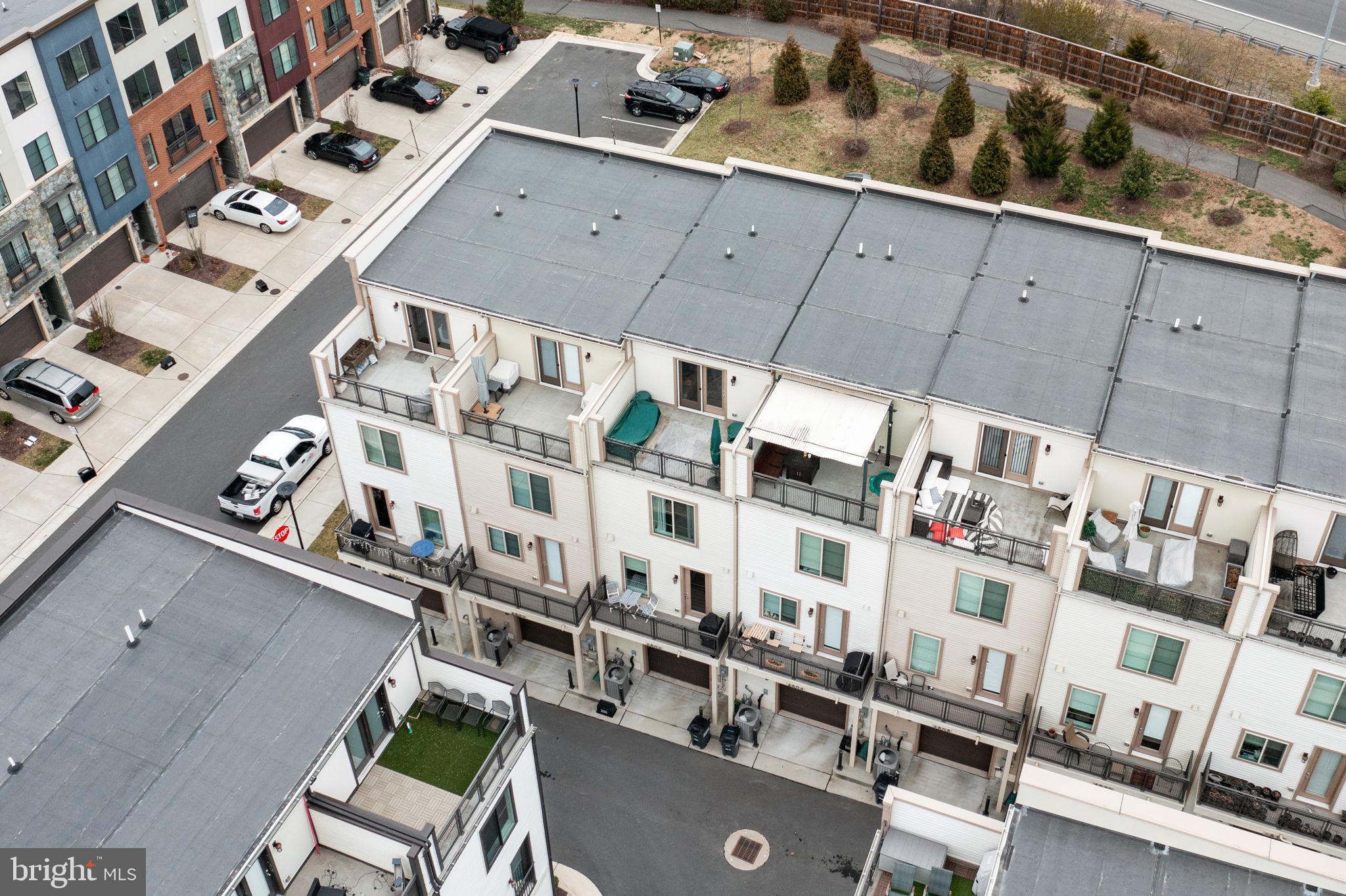 PRESERVE AT WESTFIELDS - Residential