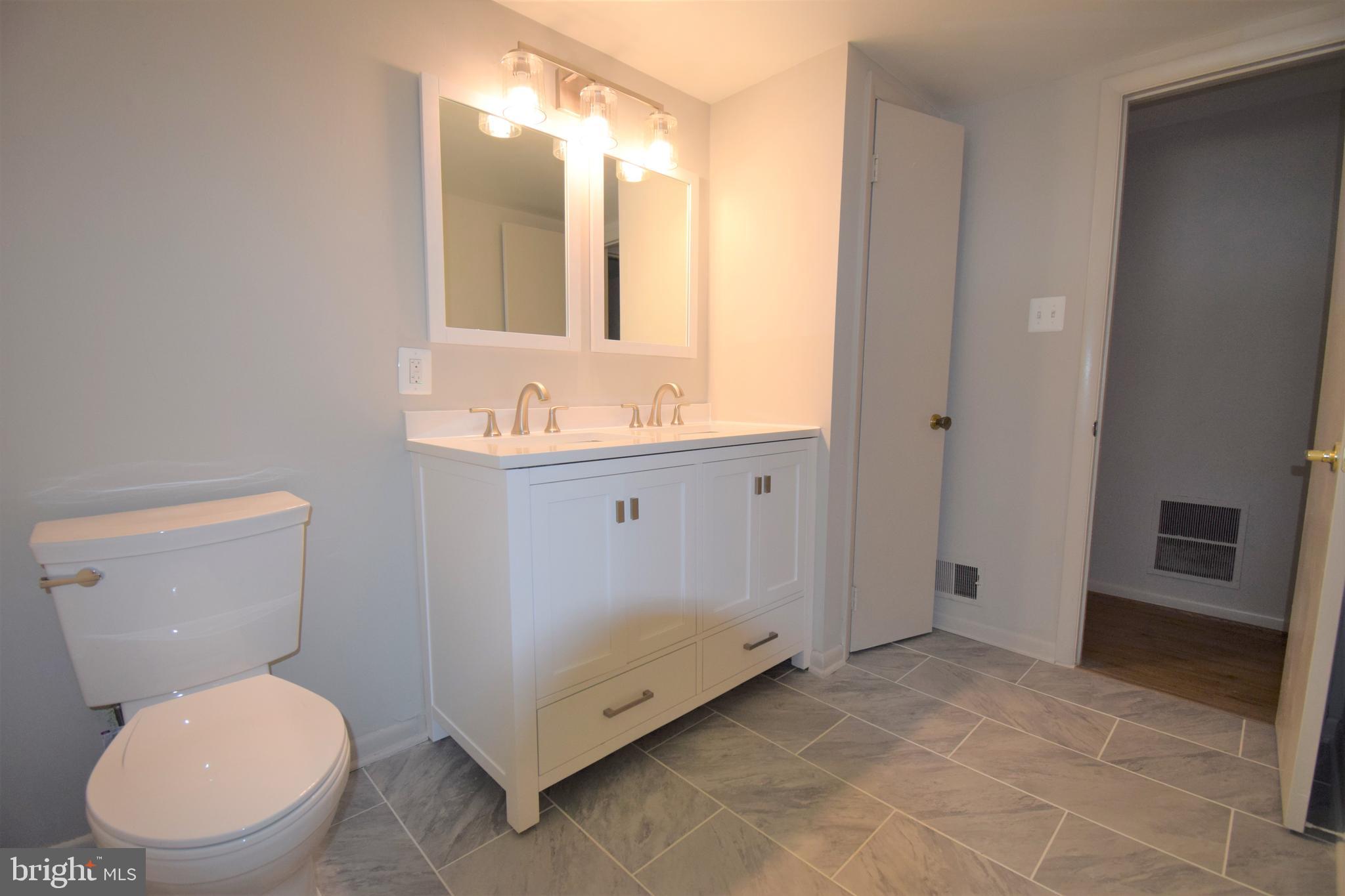 KERRYBROOKE - Residential Lease