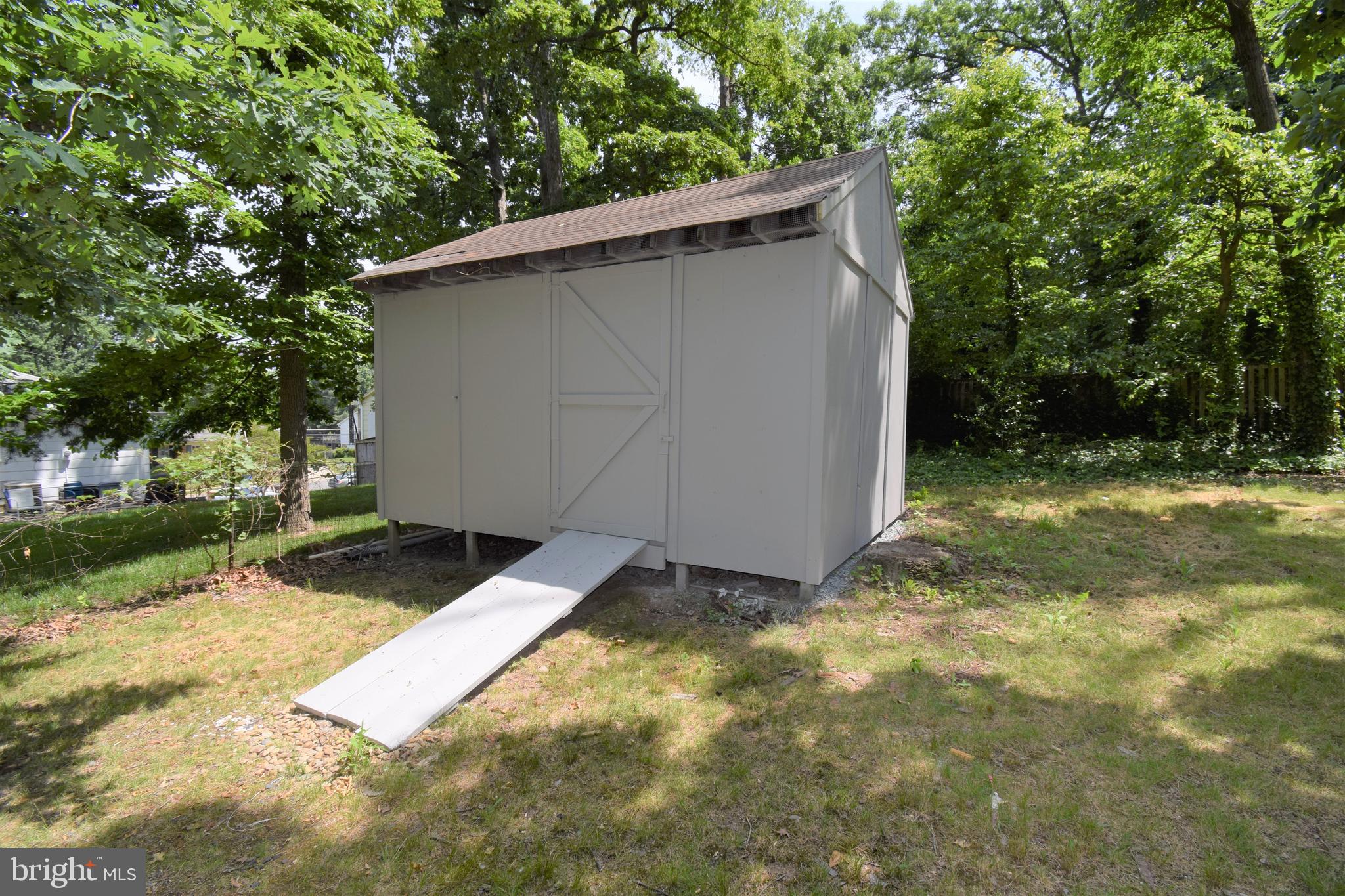 KERRYBROOKE - Residential Lease