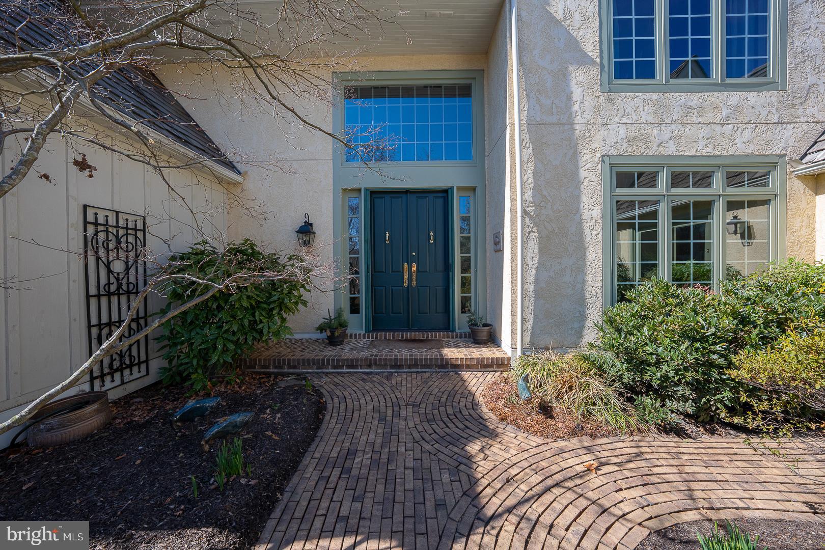 1239 DENBIGH LANE