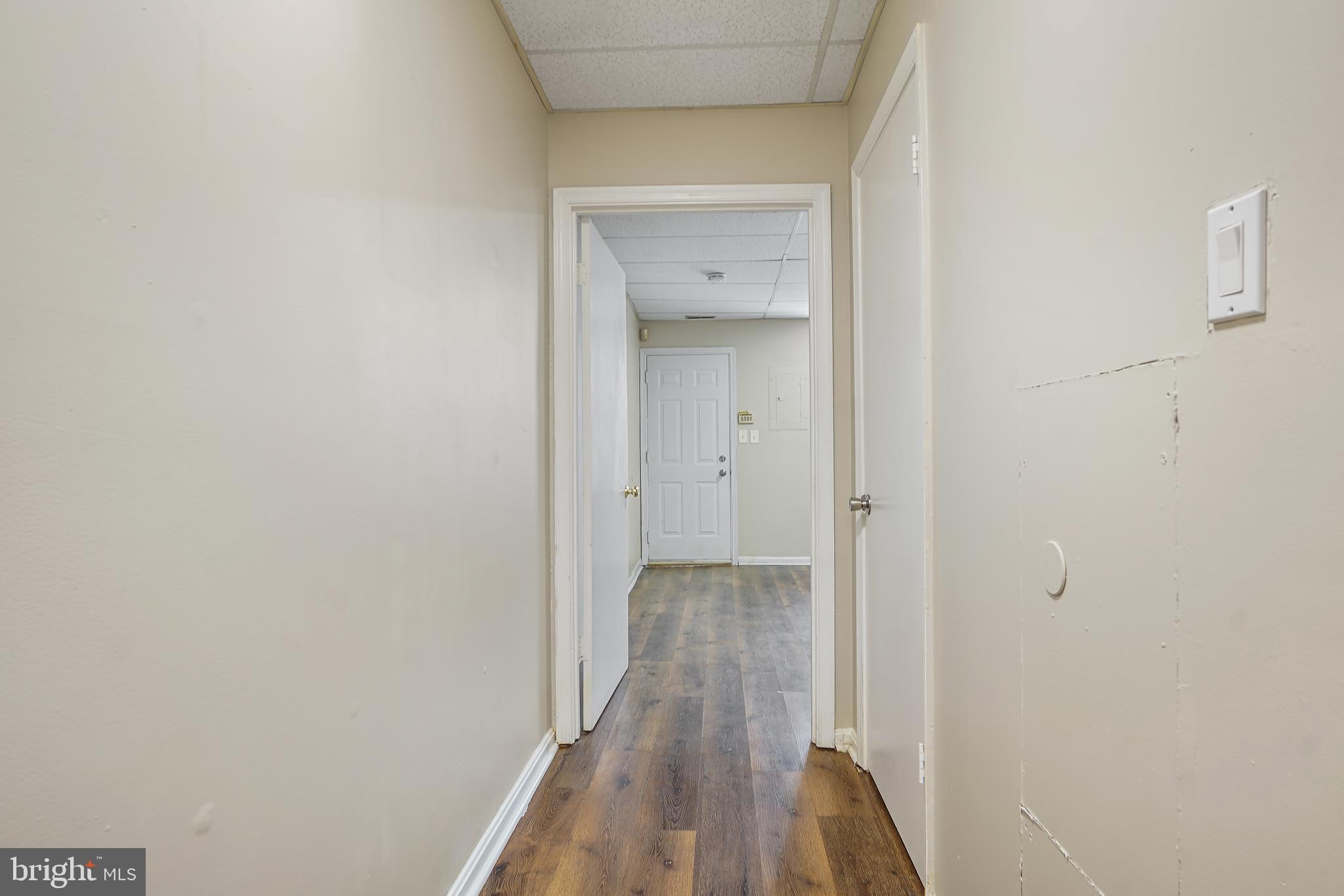 CHARLES VILLAGE - Residential Lease