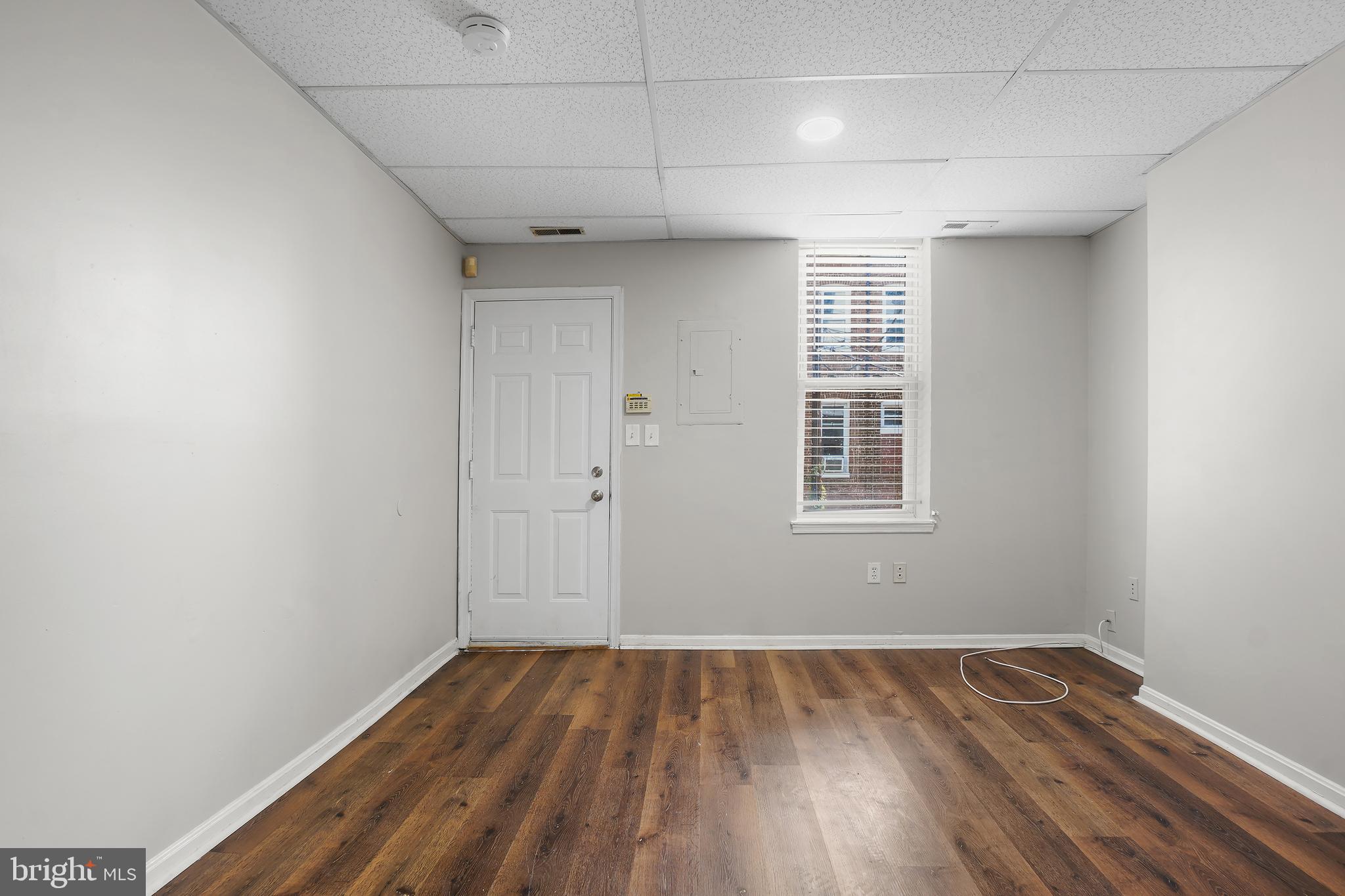 CHARLES VILLAGE - Residential Lease