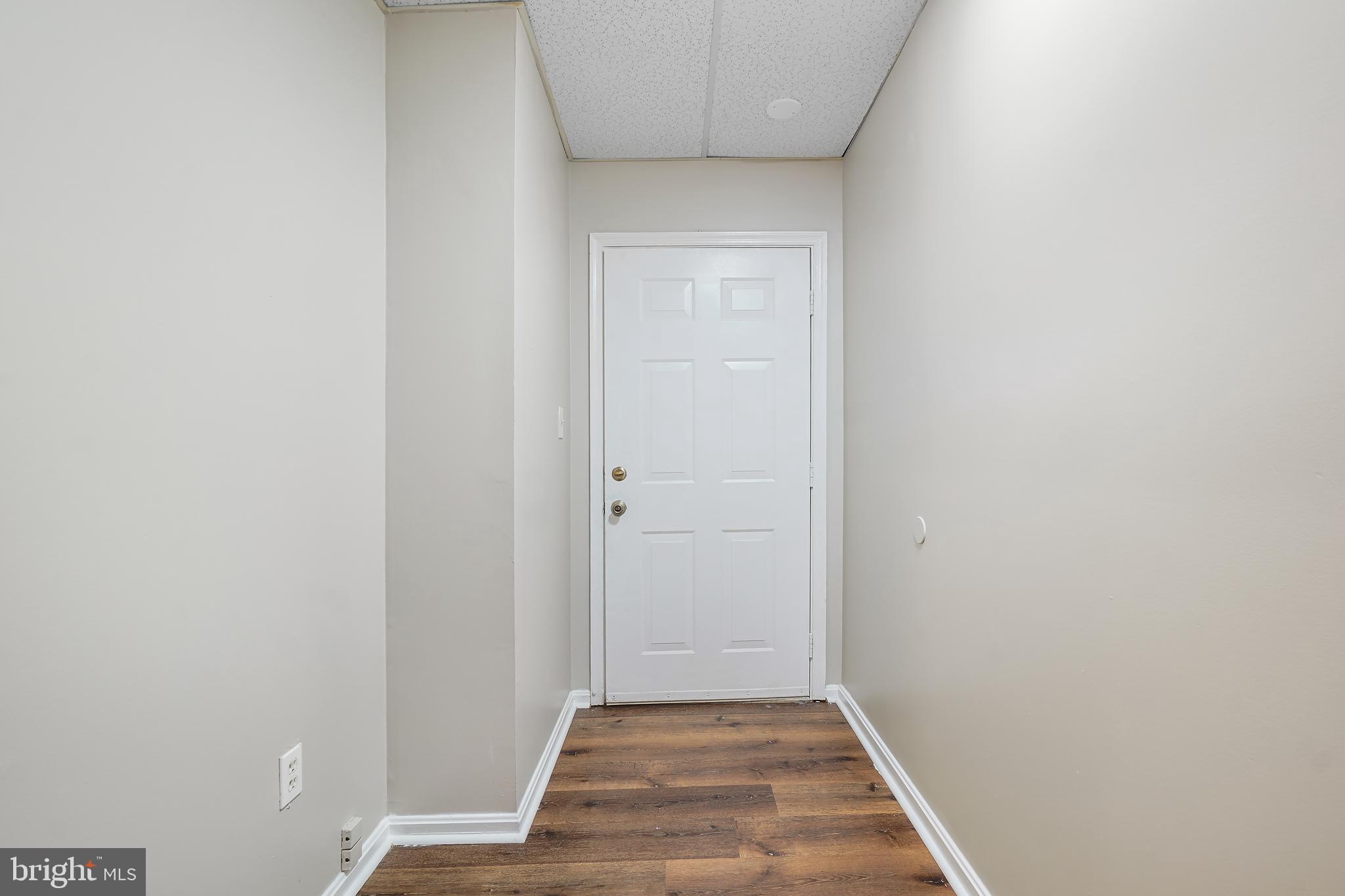 CHARLES VILLAGE - Residential Lease
