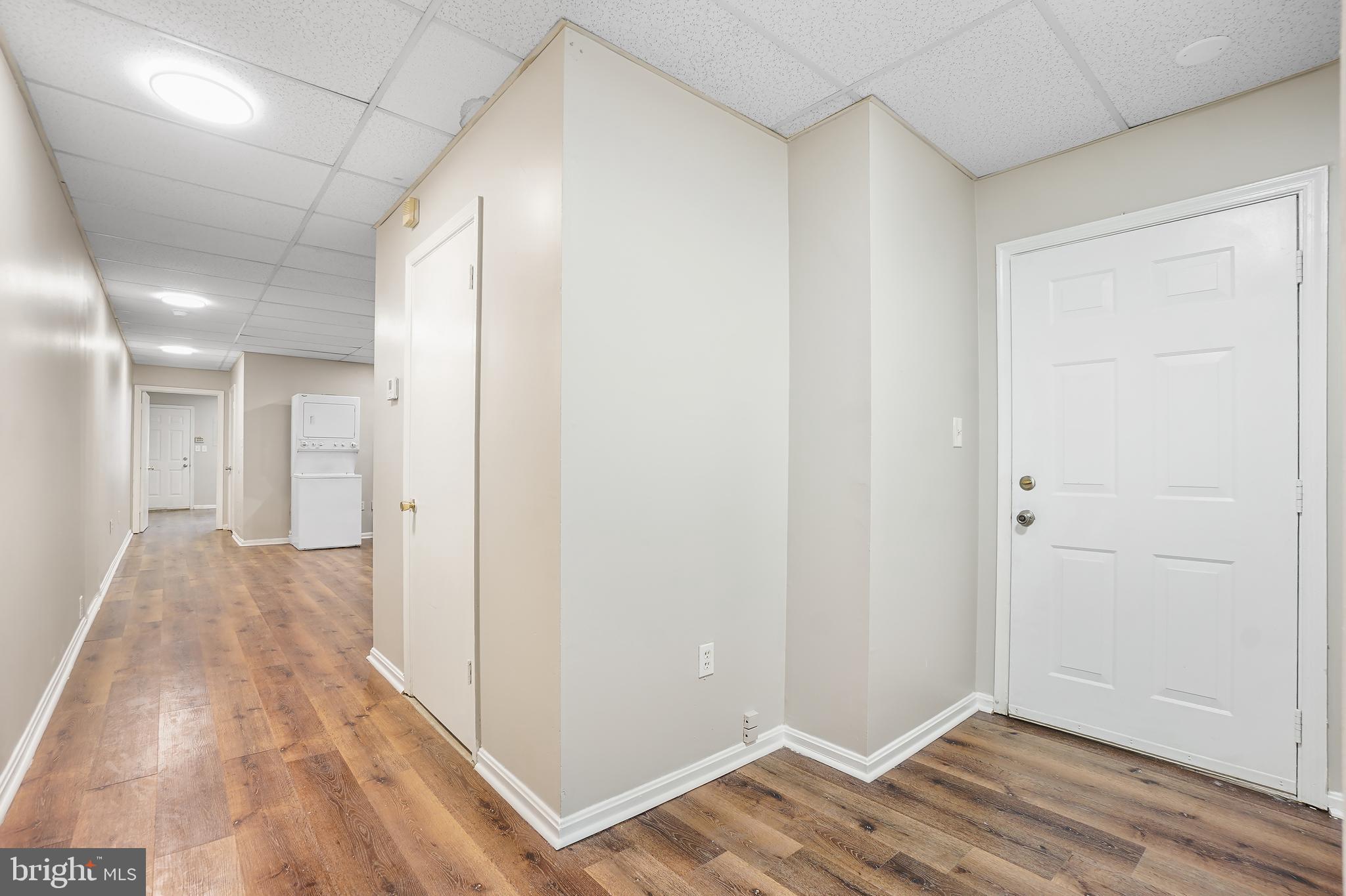 CHARLES VILLAGE - Residential Lease