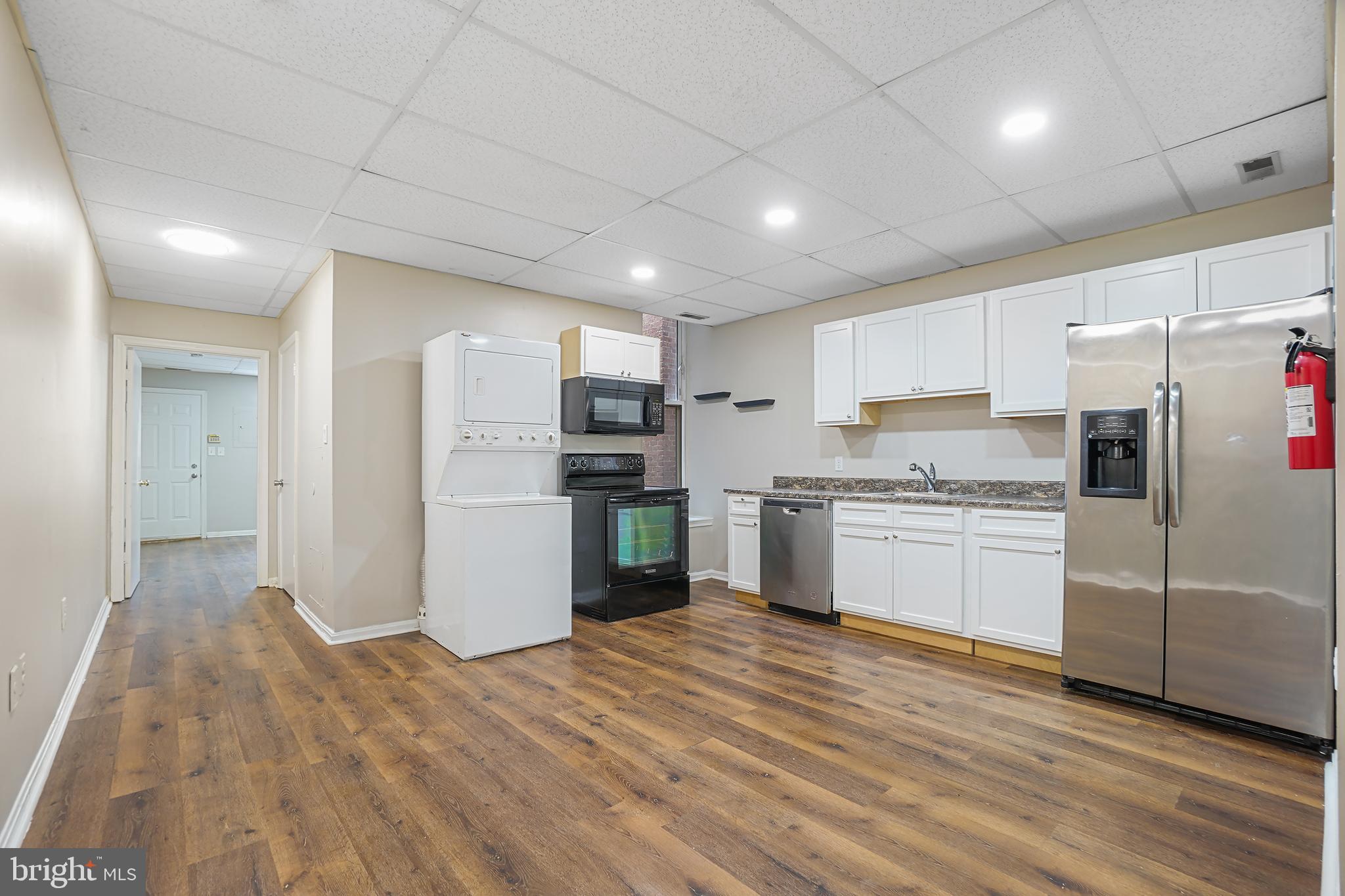 CHARLES VILLAGE - Residential Lease